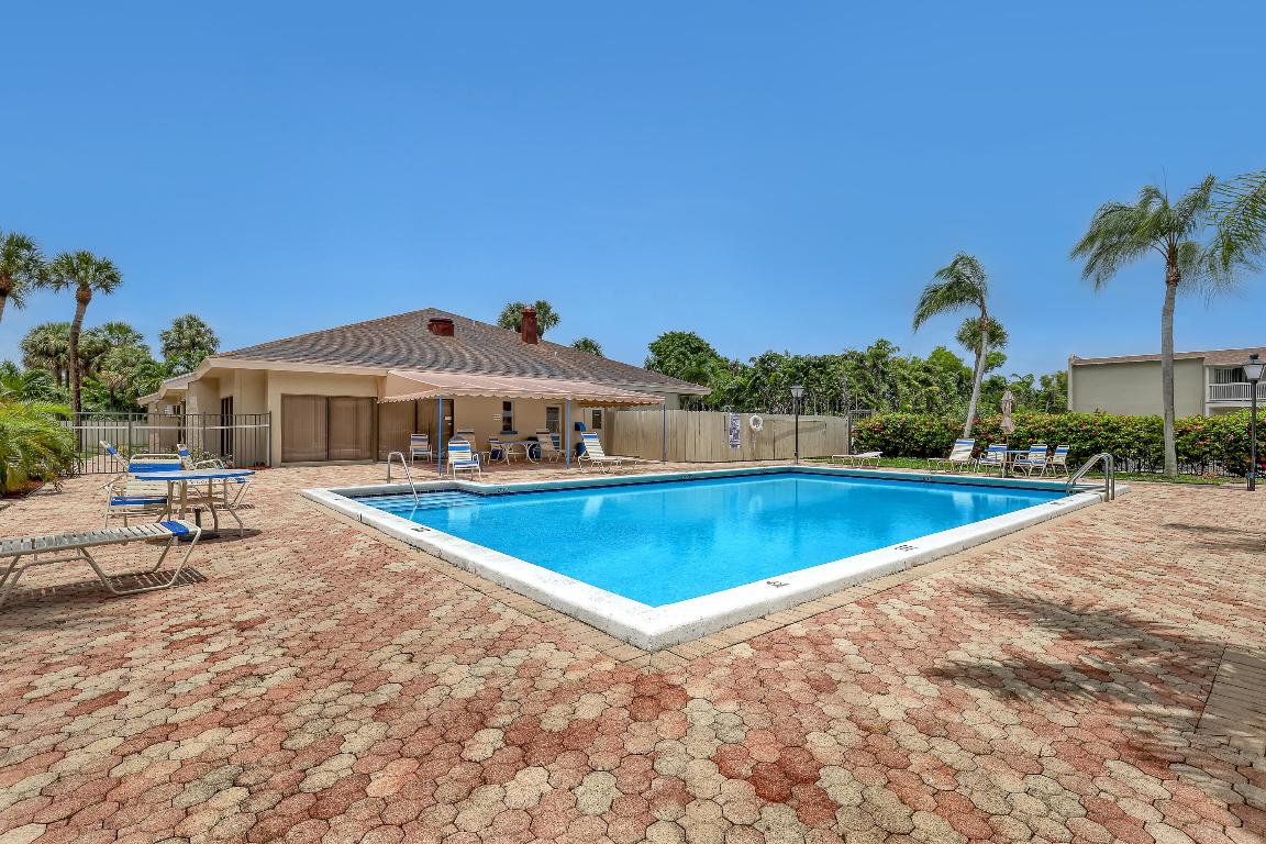 CROSS CREEK CONDO - Residential