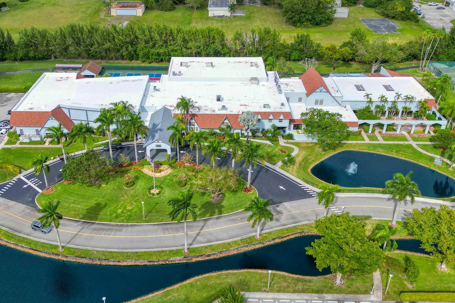 HUNTINGTON LAKES - Residential