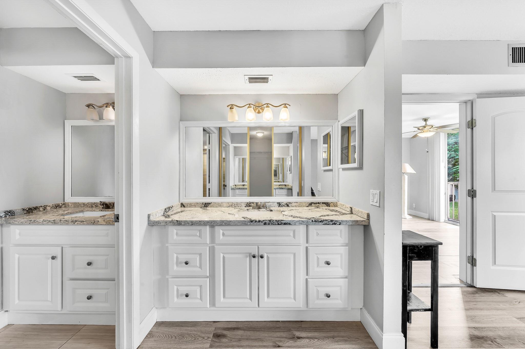 HUNTINGTON LAKES - Residential