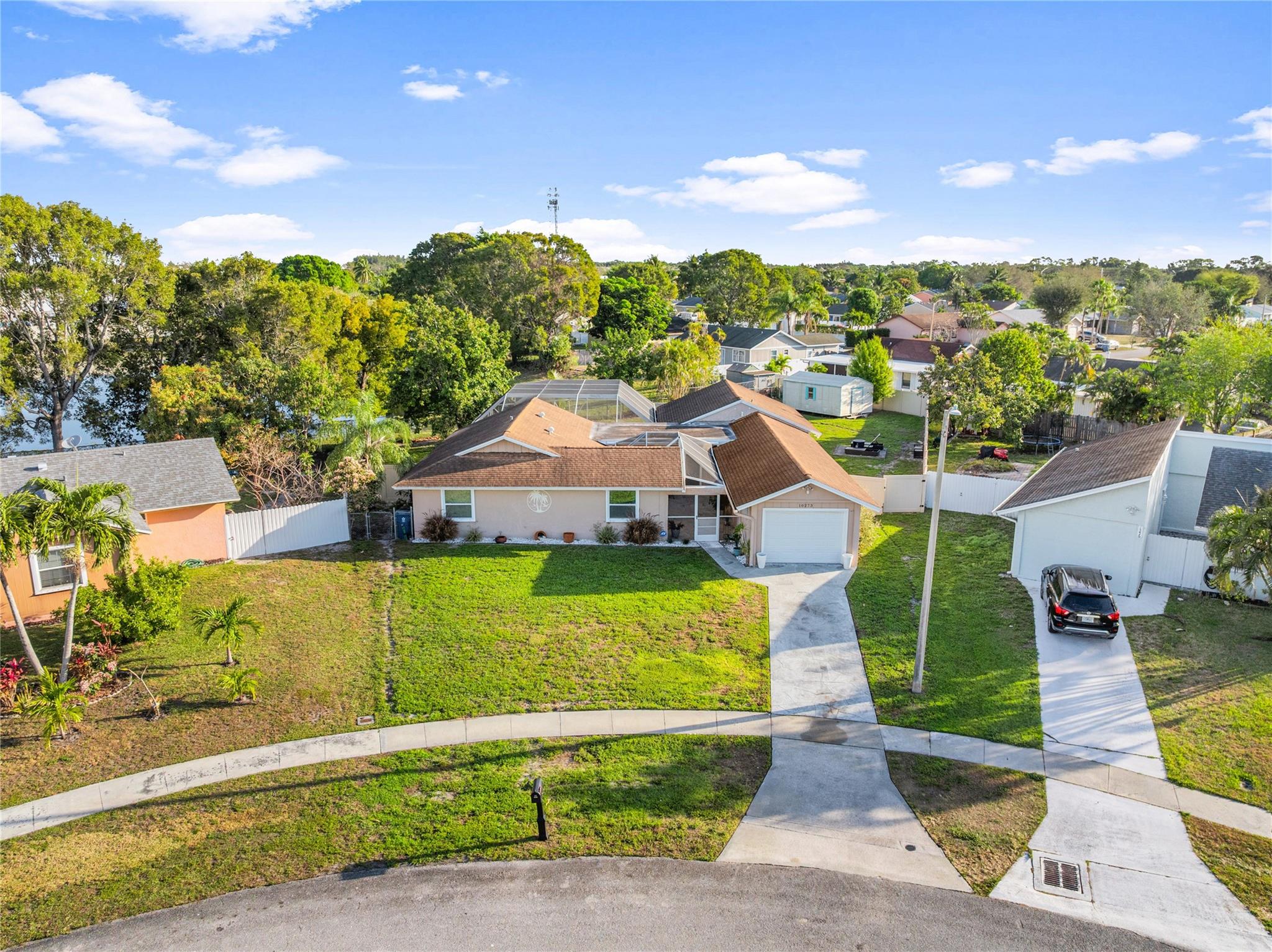 10273 Showboat Ln
