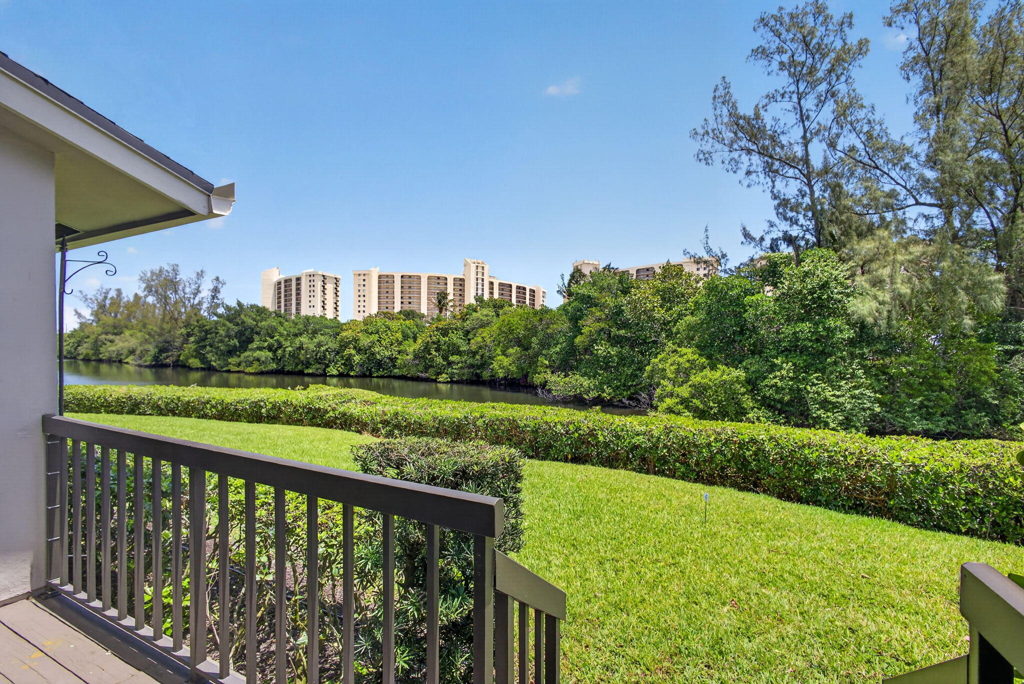 JUPITER DUNES CONDO - Residential