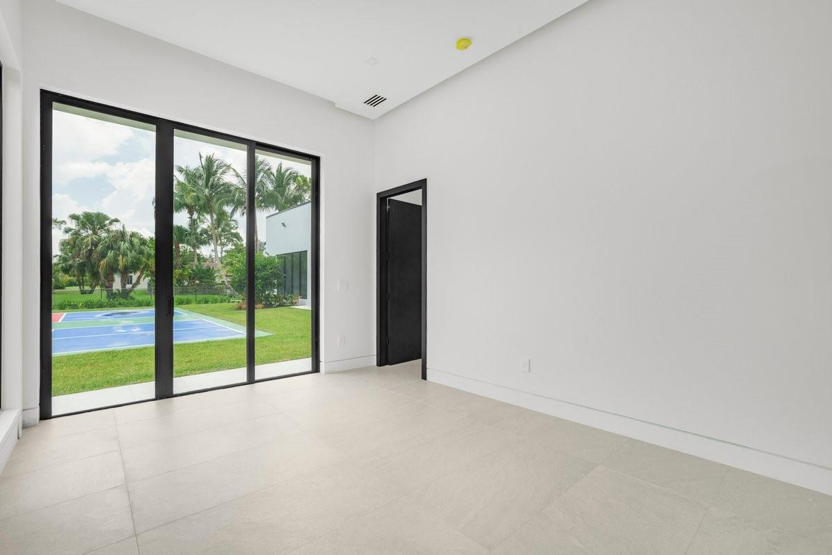 PINE TREE ESTATES - Residential