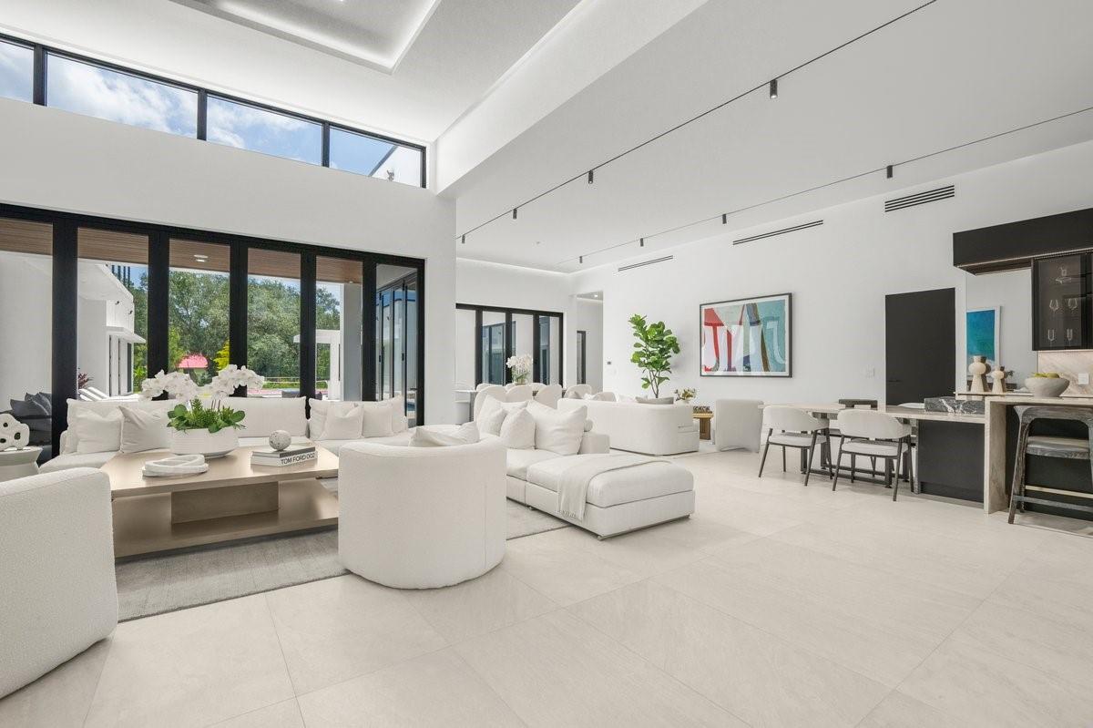 PINE TREE ESTATES - Residential