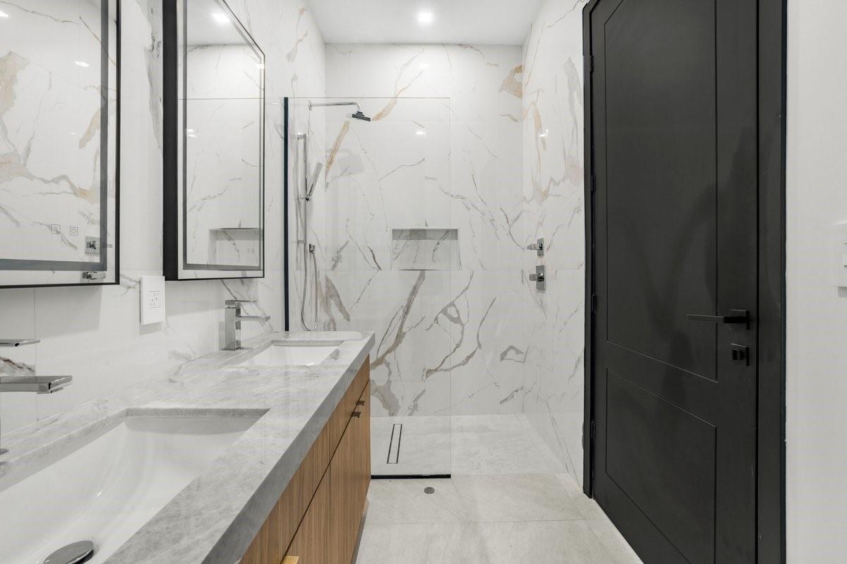 PINE TREE ESTATES - Residential