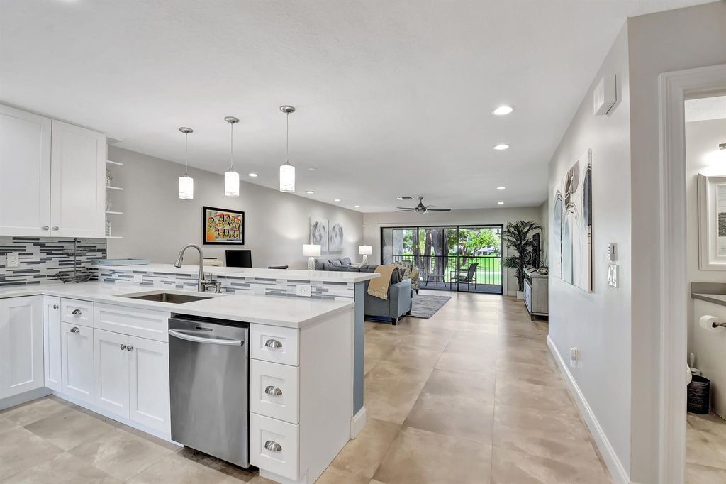 Photo of 17 Westgate Lane #F, Boynton Beach, FL 33436 (MLS # R10985291)