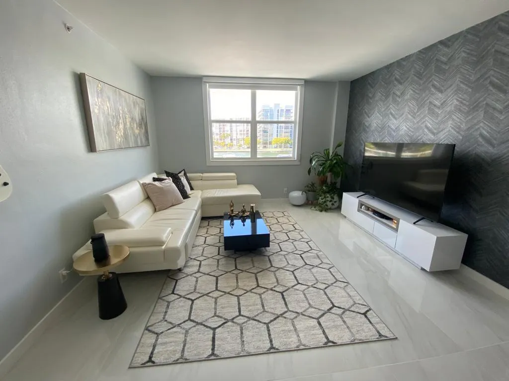 3000 S Ocean Dr Unit 108  