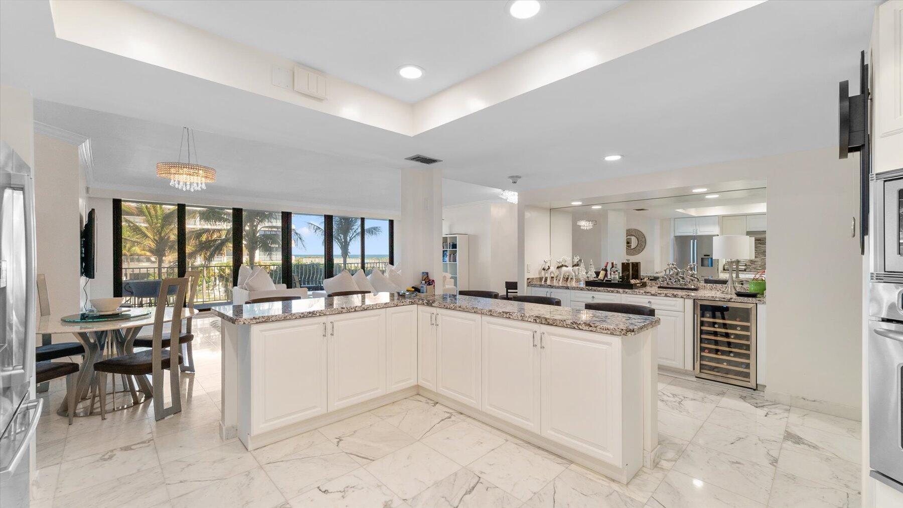 TWO THOUSAND CONDO - Residential