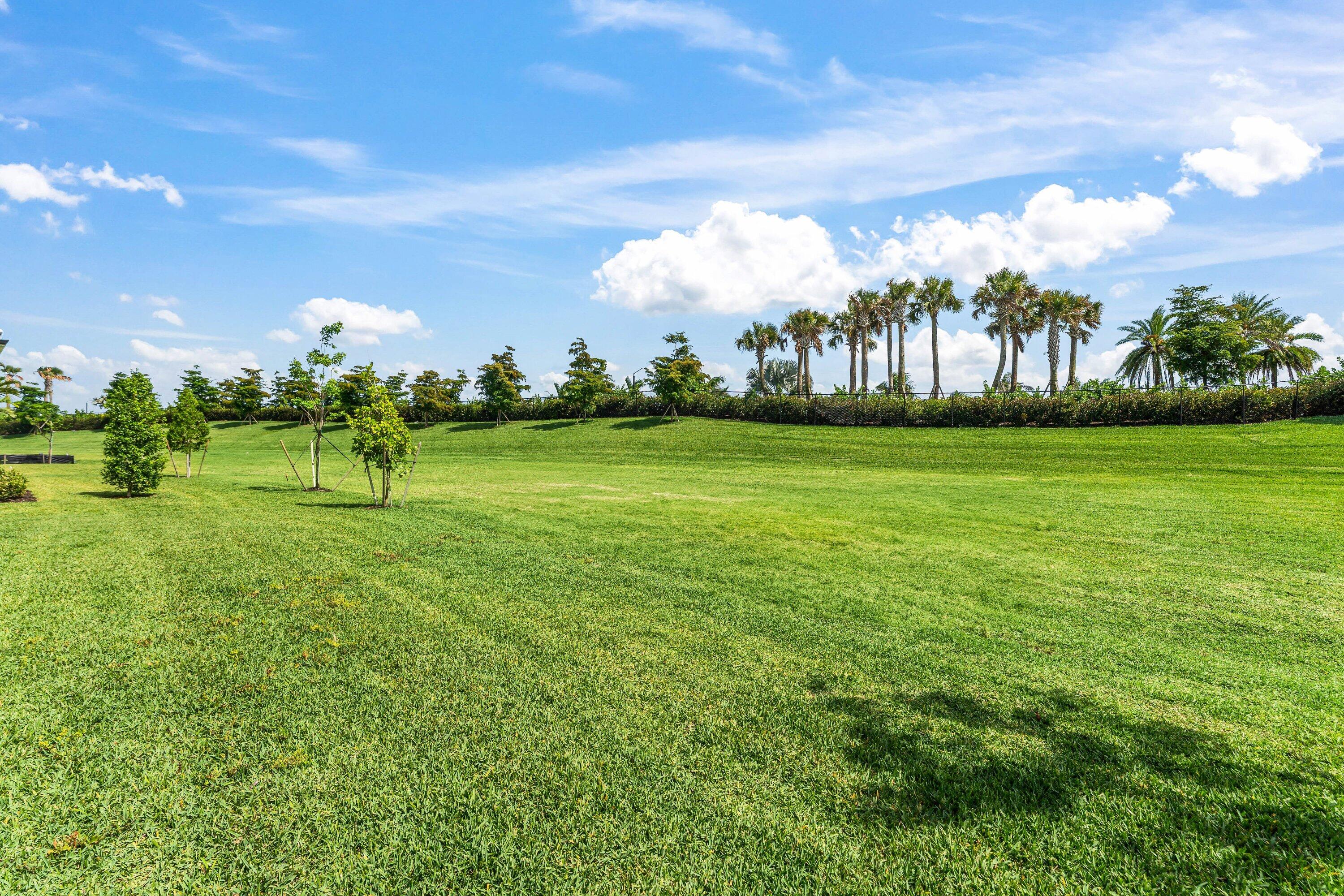 CRESSWIND PALM BEACH - Residential