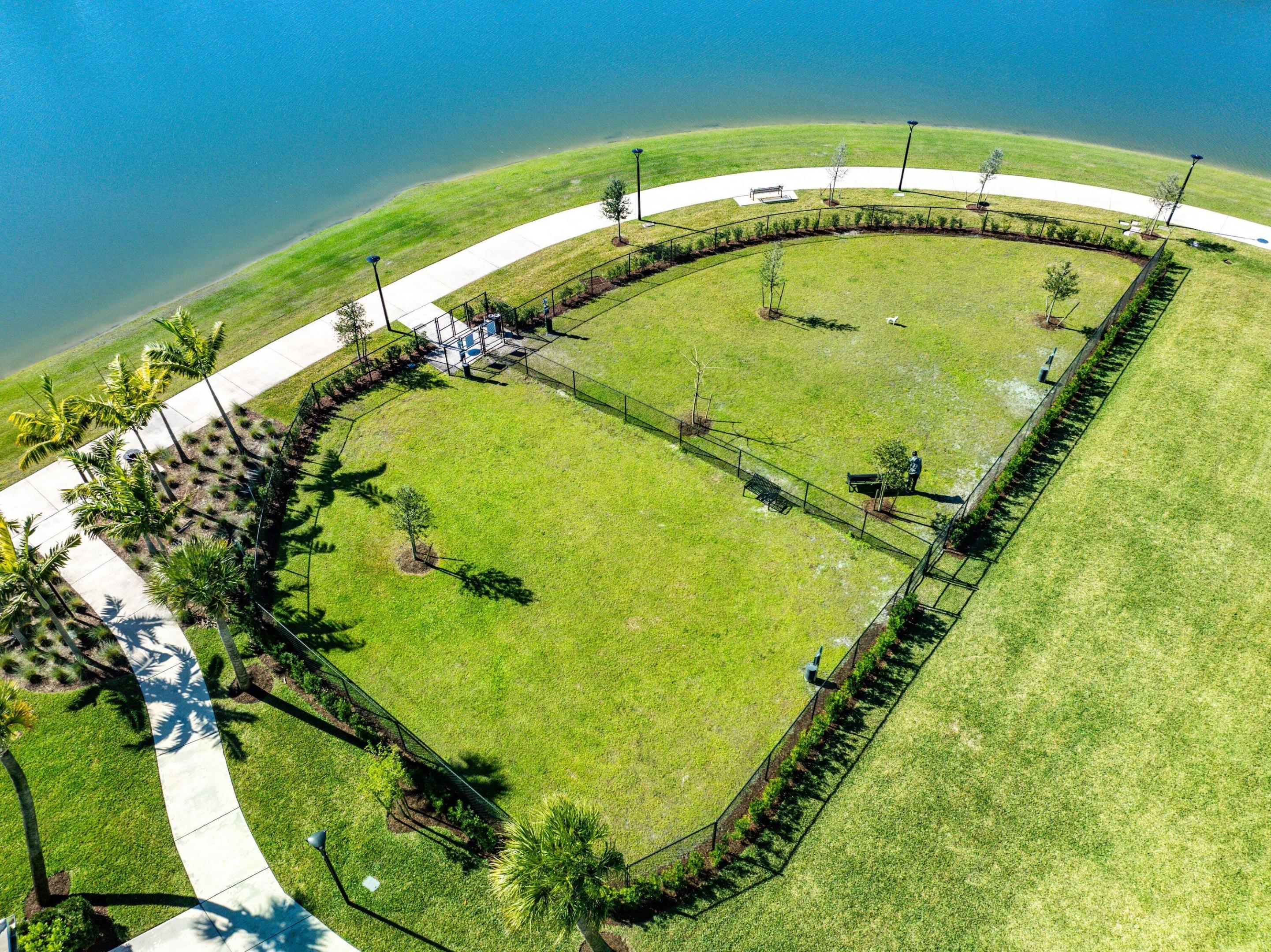 CRESSWIND PALM BEACH - Residential