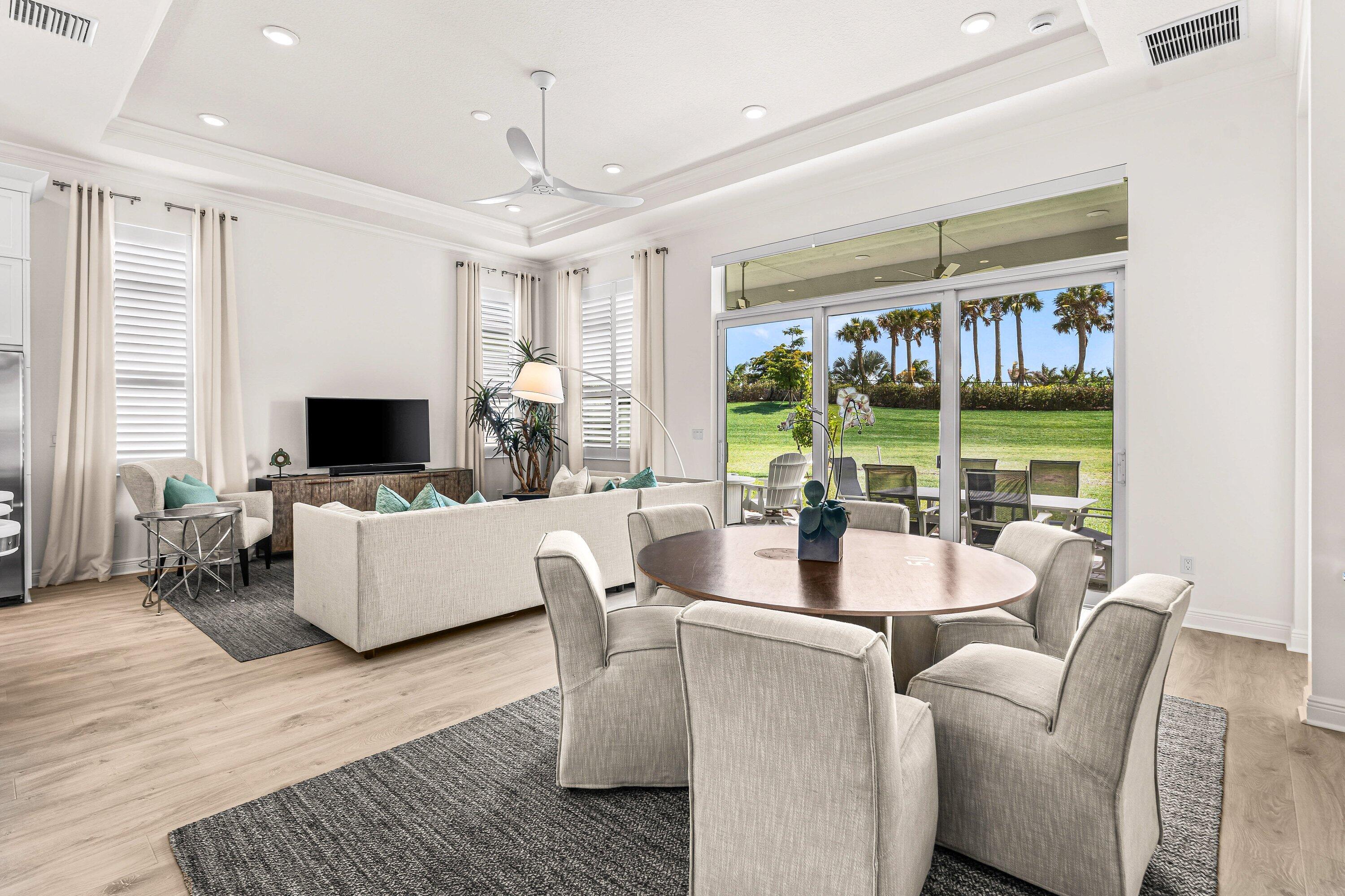 CRESSWIND PALM BEACH - Residential