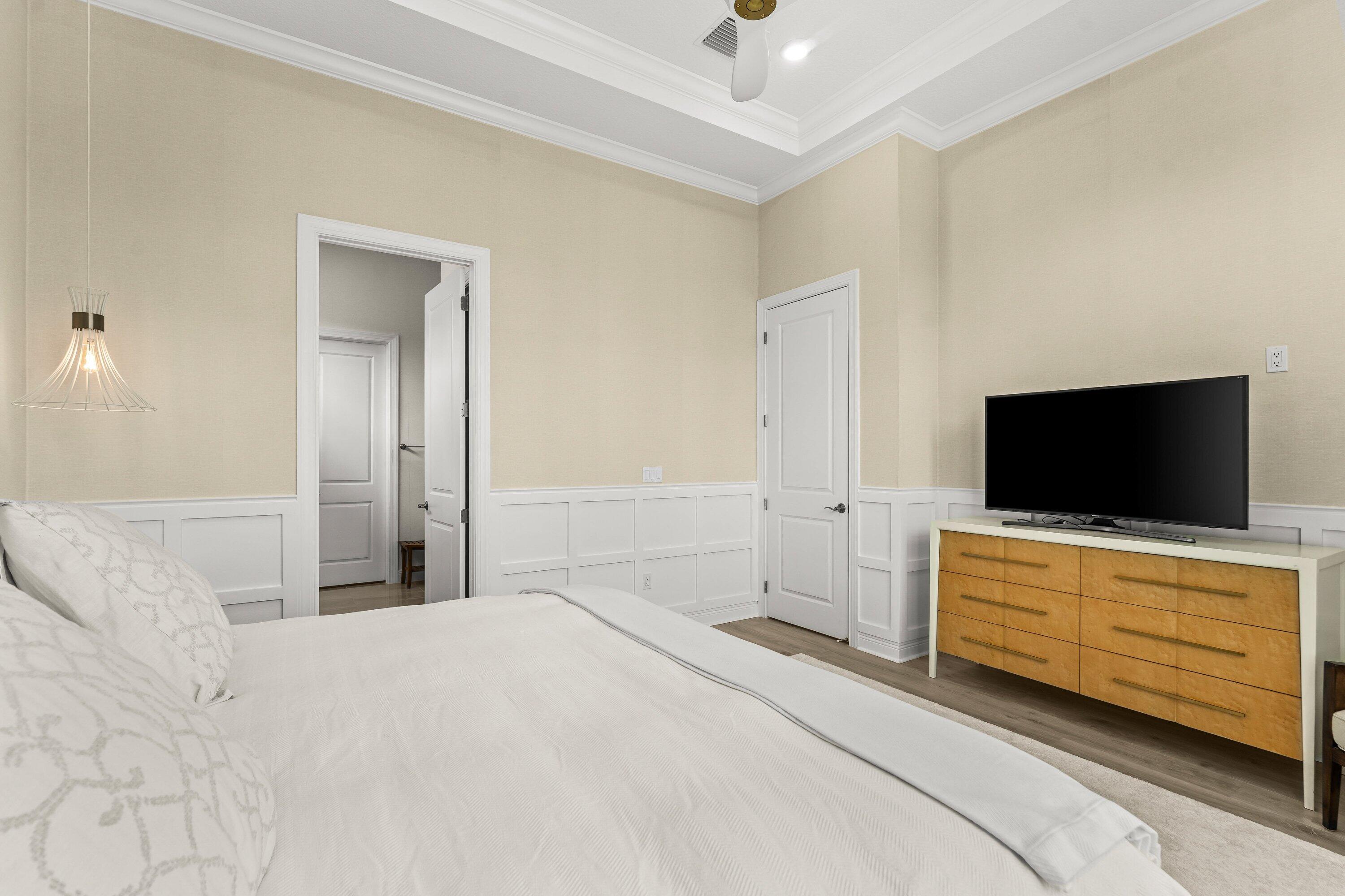 CRESSWIND PALM BEACH - Residential