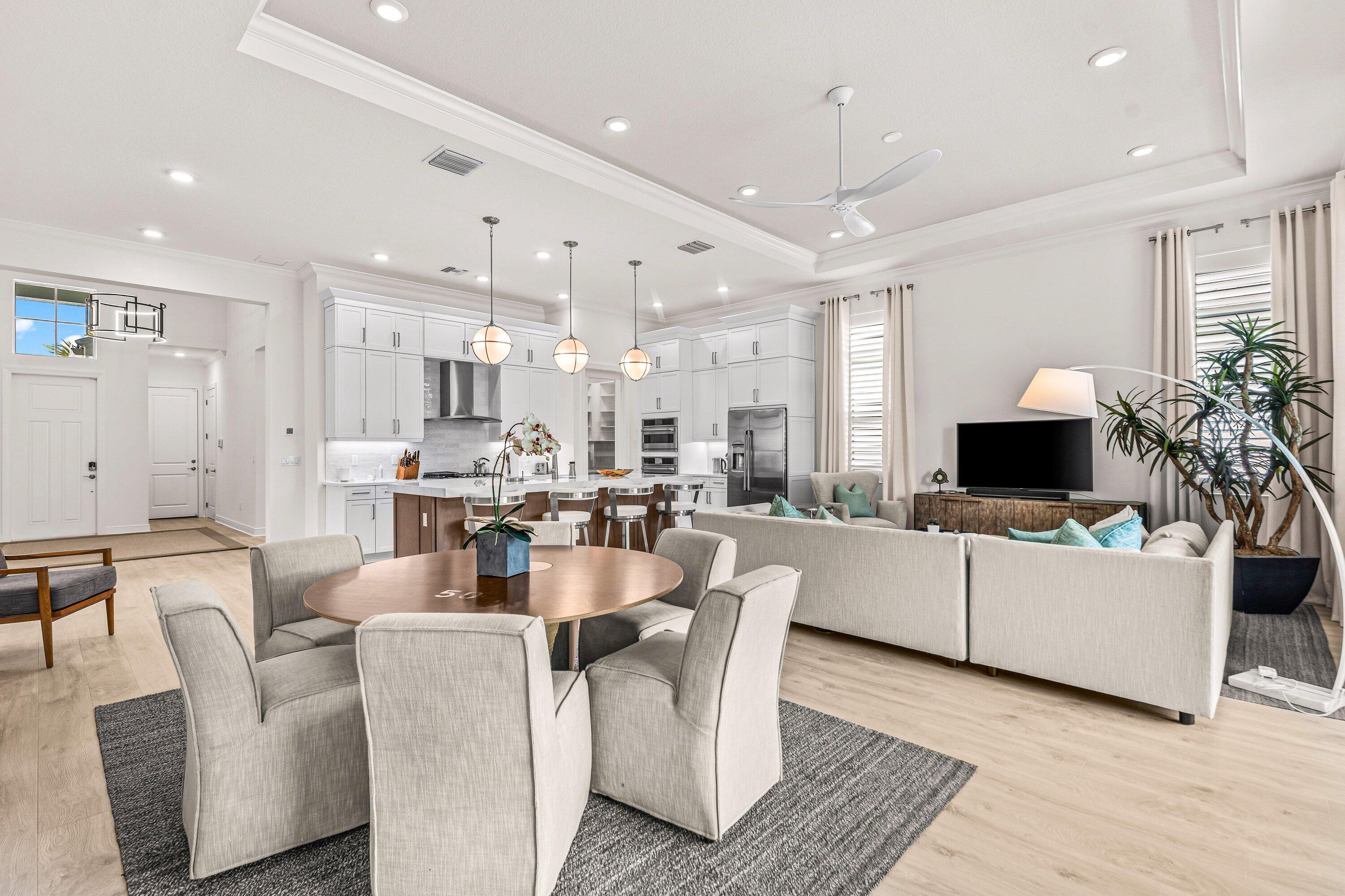 CRESSWIND PALM BEACH - Residential