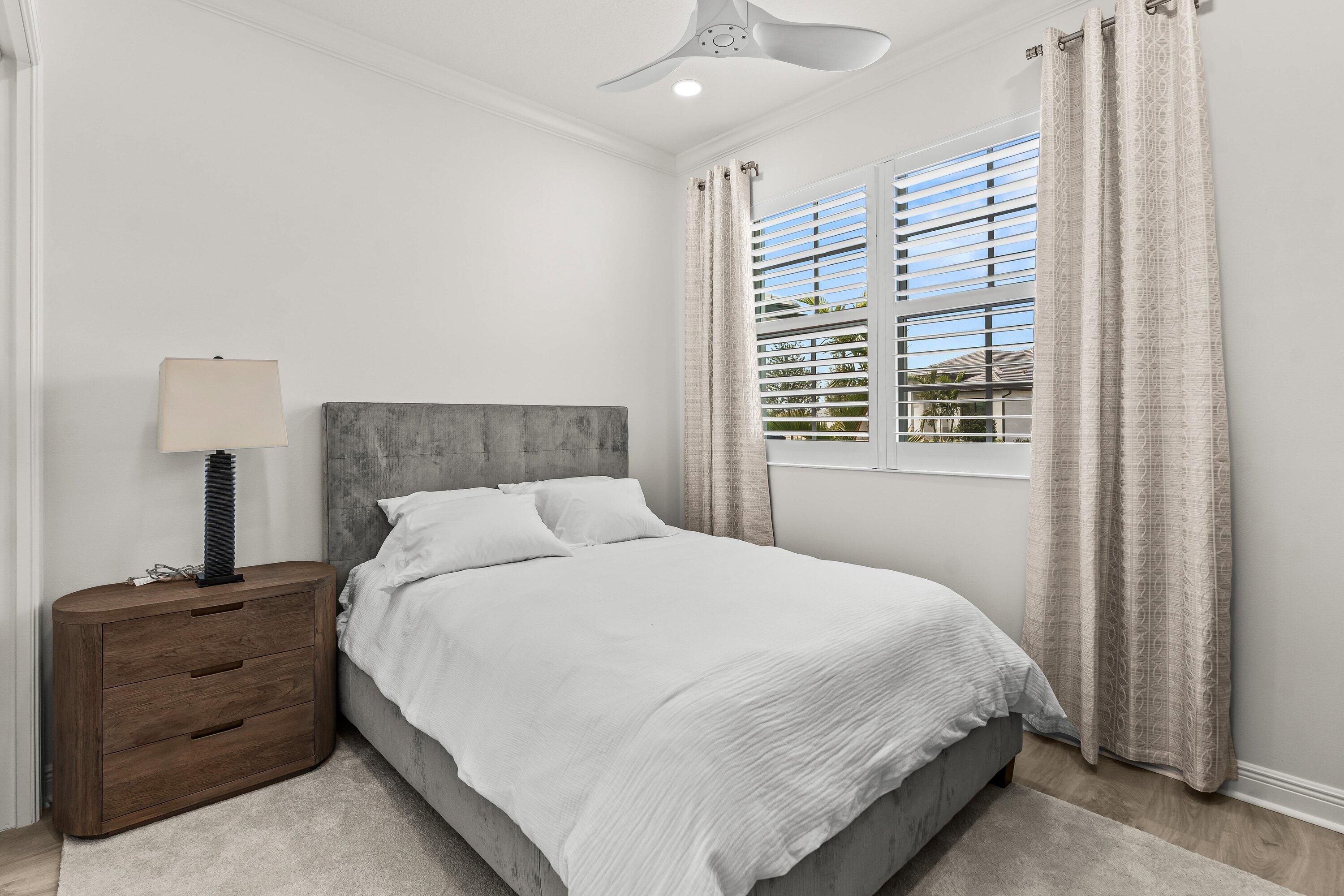CRESSWIND PALM BEACH - Residential