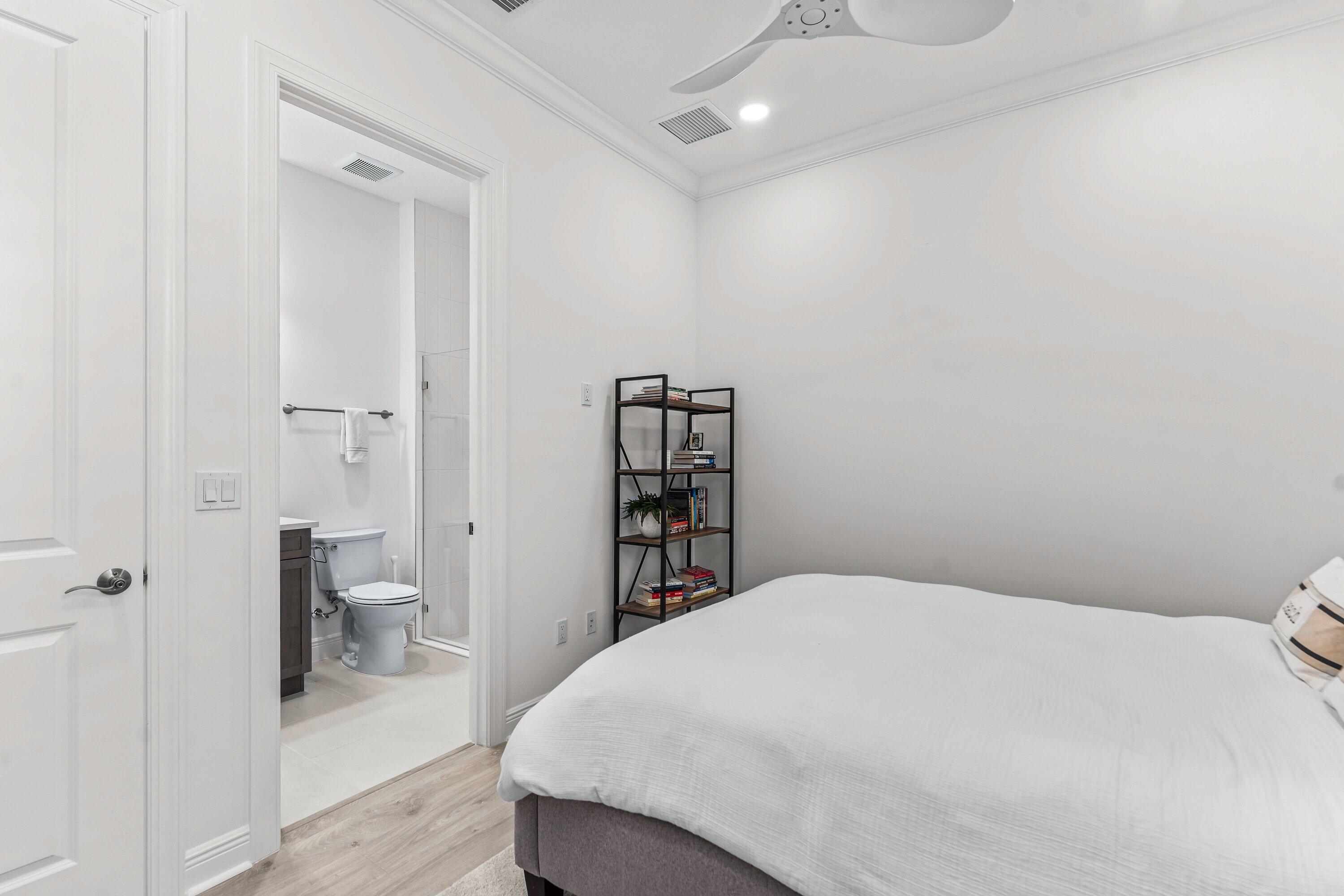 CRESSWIND PALM BEACH - Residential