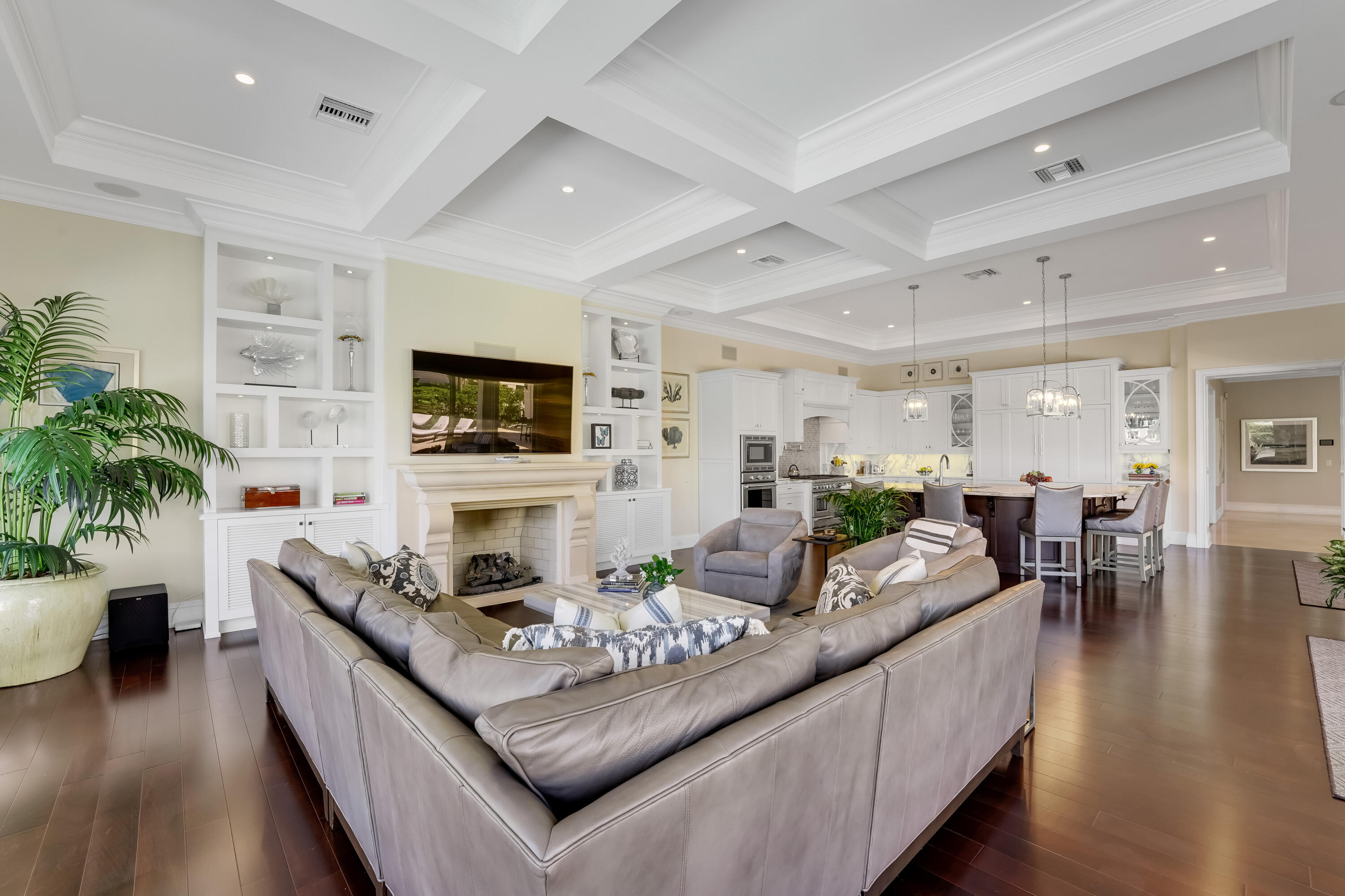 TROPIC ISLE 2ND SEC - Residential