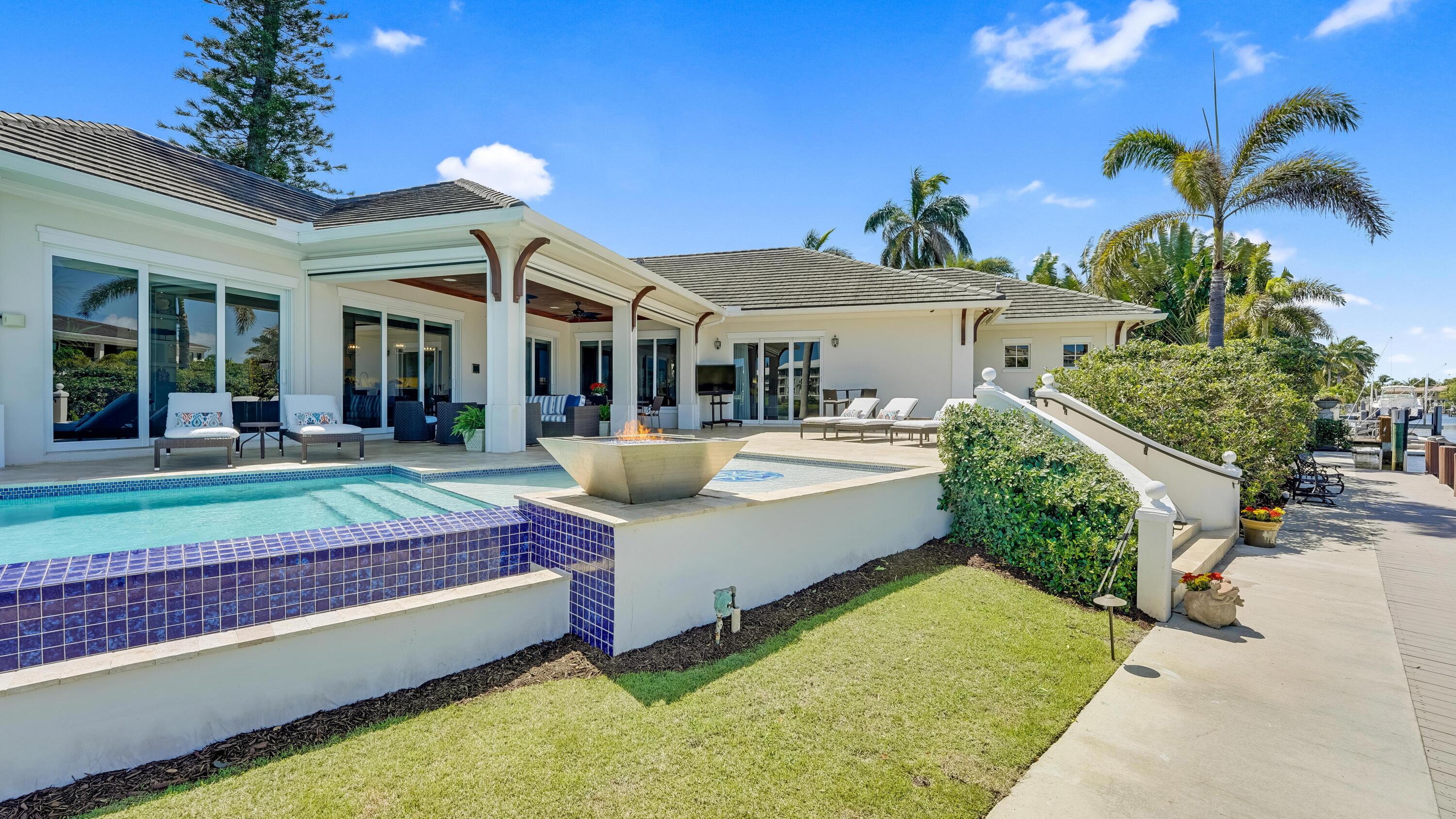 TROPIC ISLE 2ND SEC - Residential