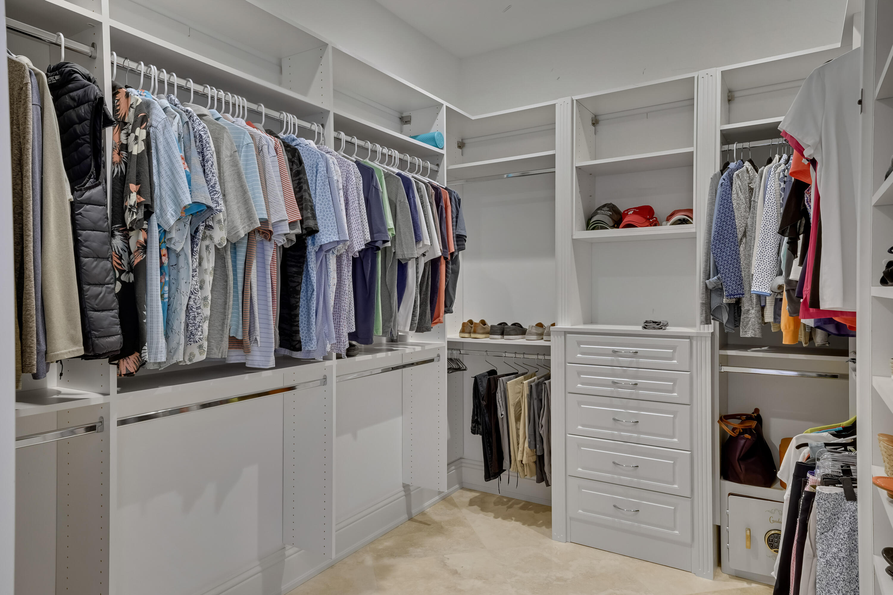 TROPIC ISLE 2ND SEC - Residential