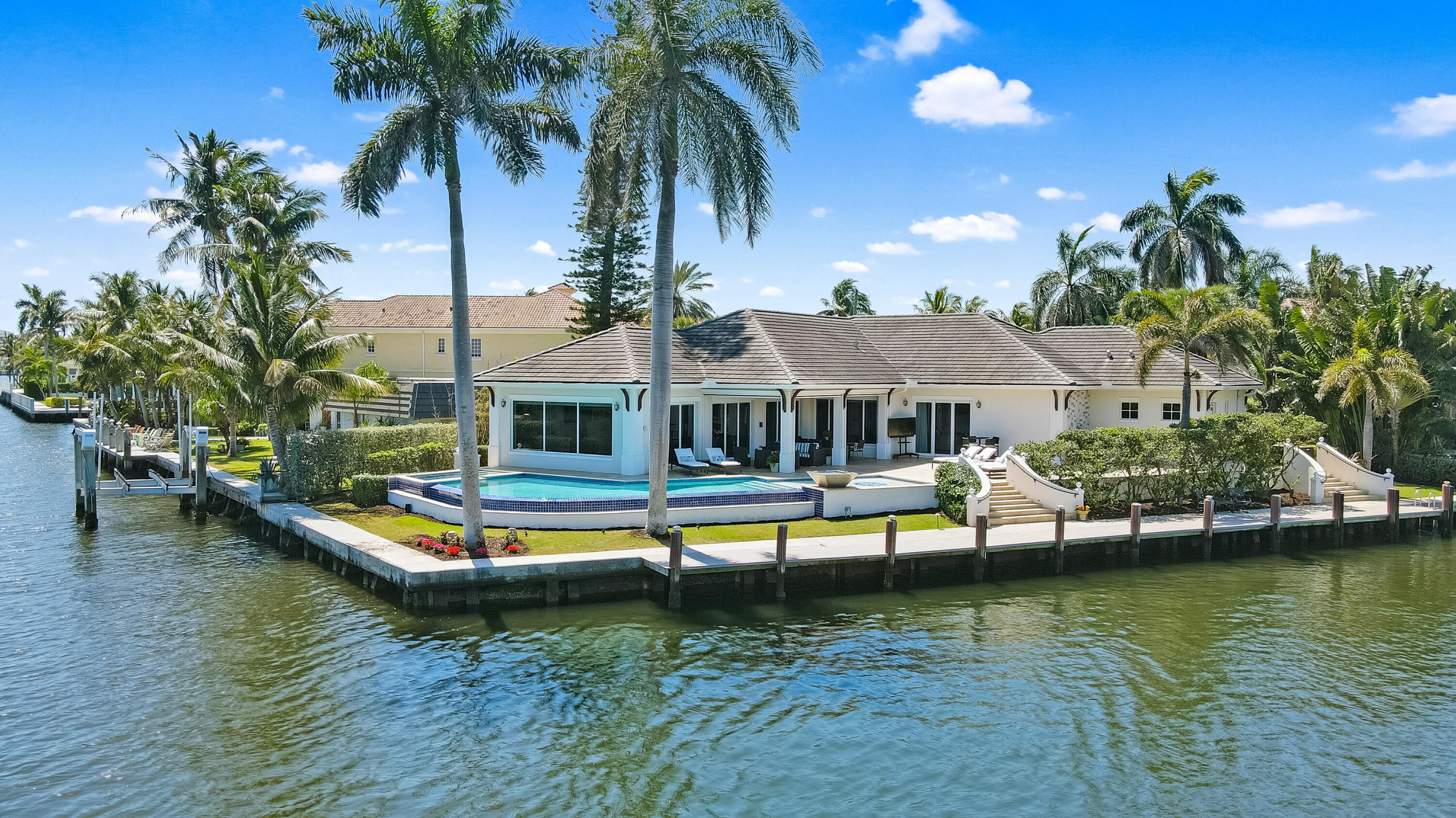 TROPIC ISLE 2ND SEC - Residential