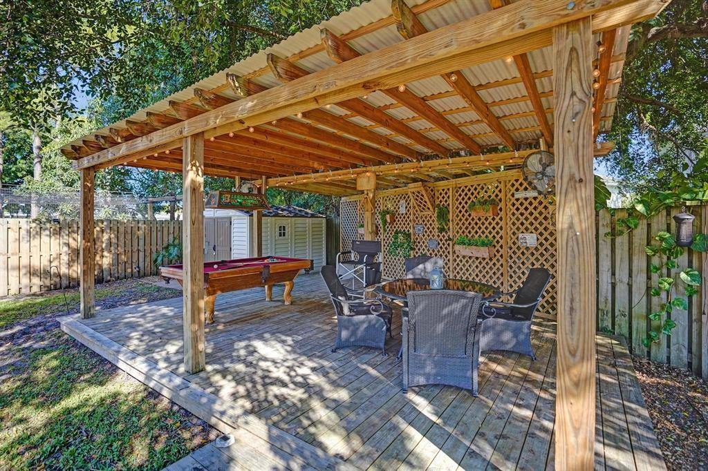 Oak Wood 80-39 B - Residential