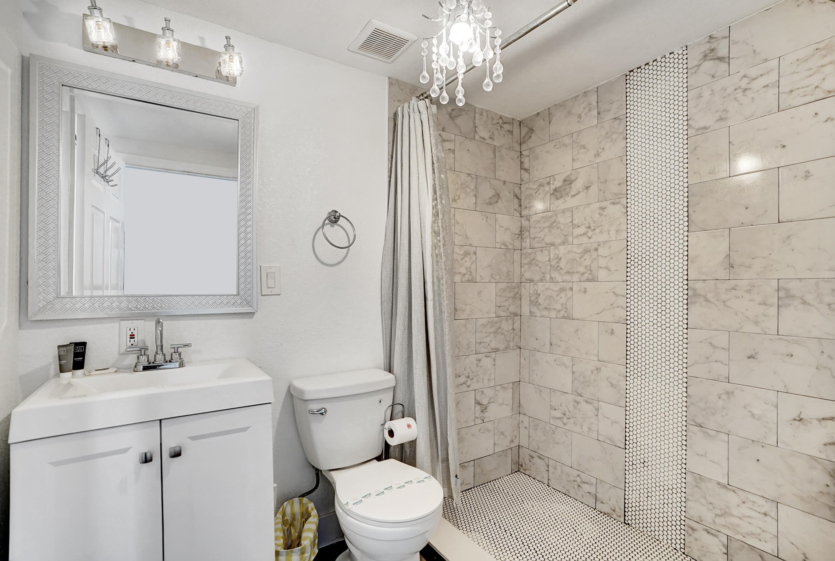 Linns Add - Residential Lease