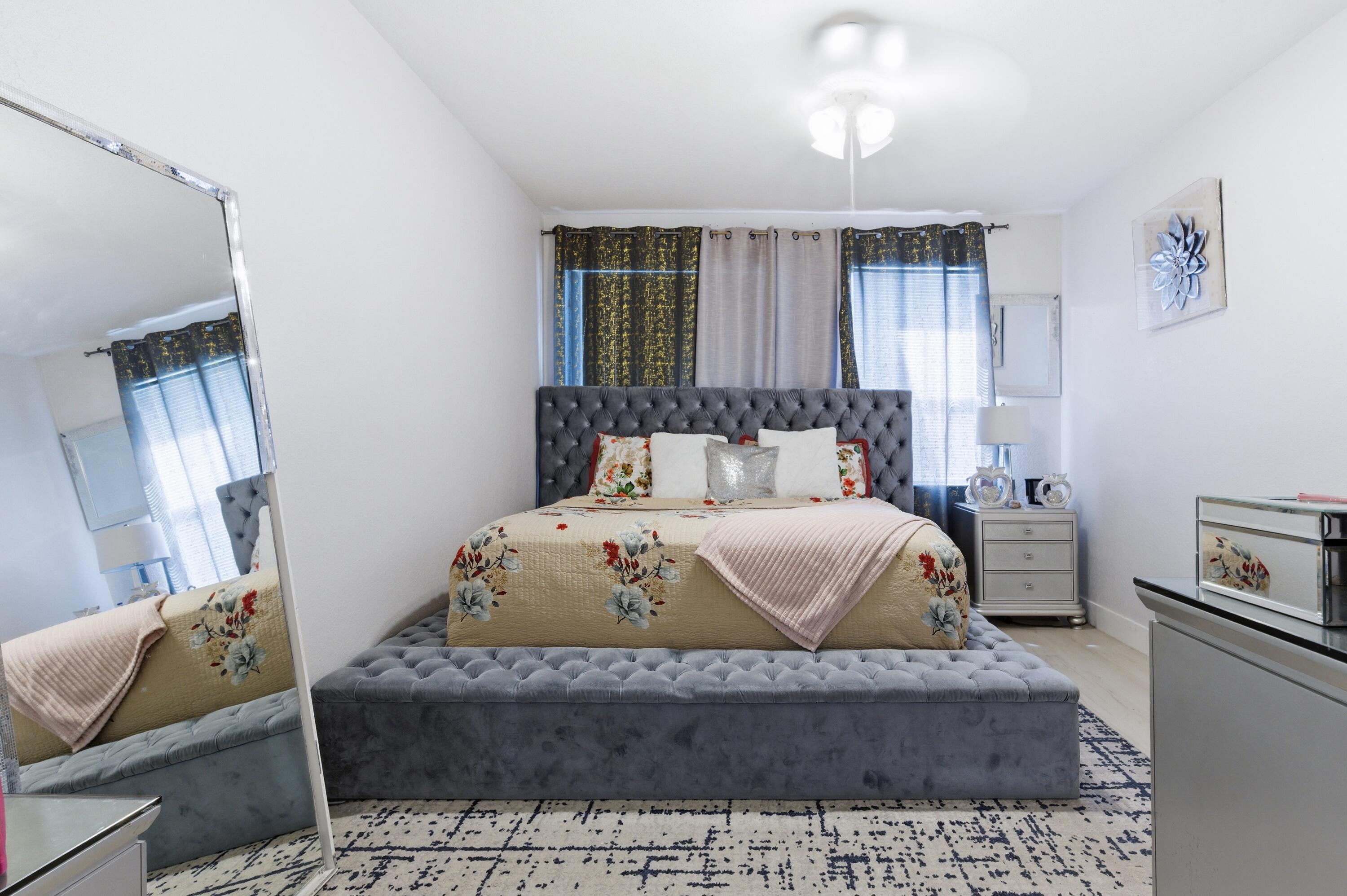 SHOMA COURTYARDS II AT ROYAL PALM CONDOM - Residential