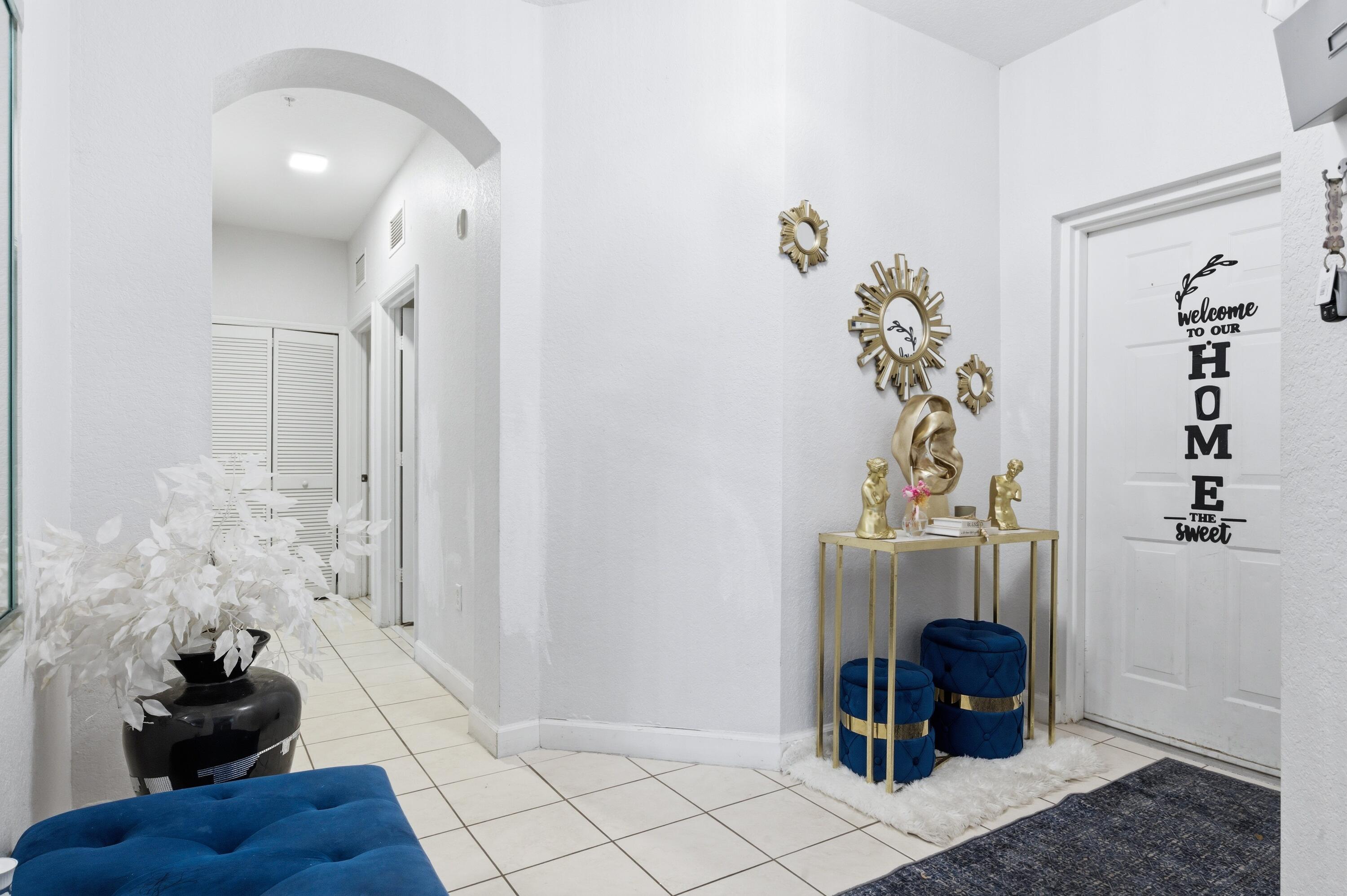 SHOMA COURTYARDS II AT ROYAL PALM CONDOM - Residential