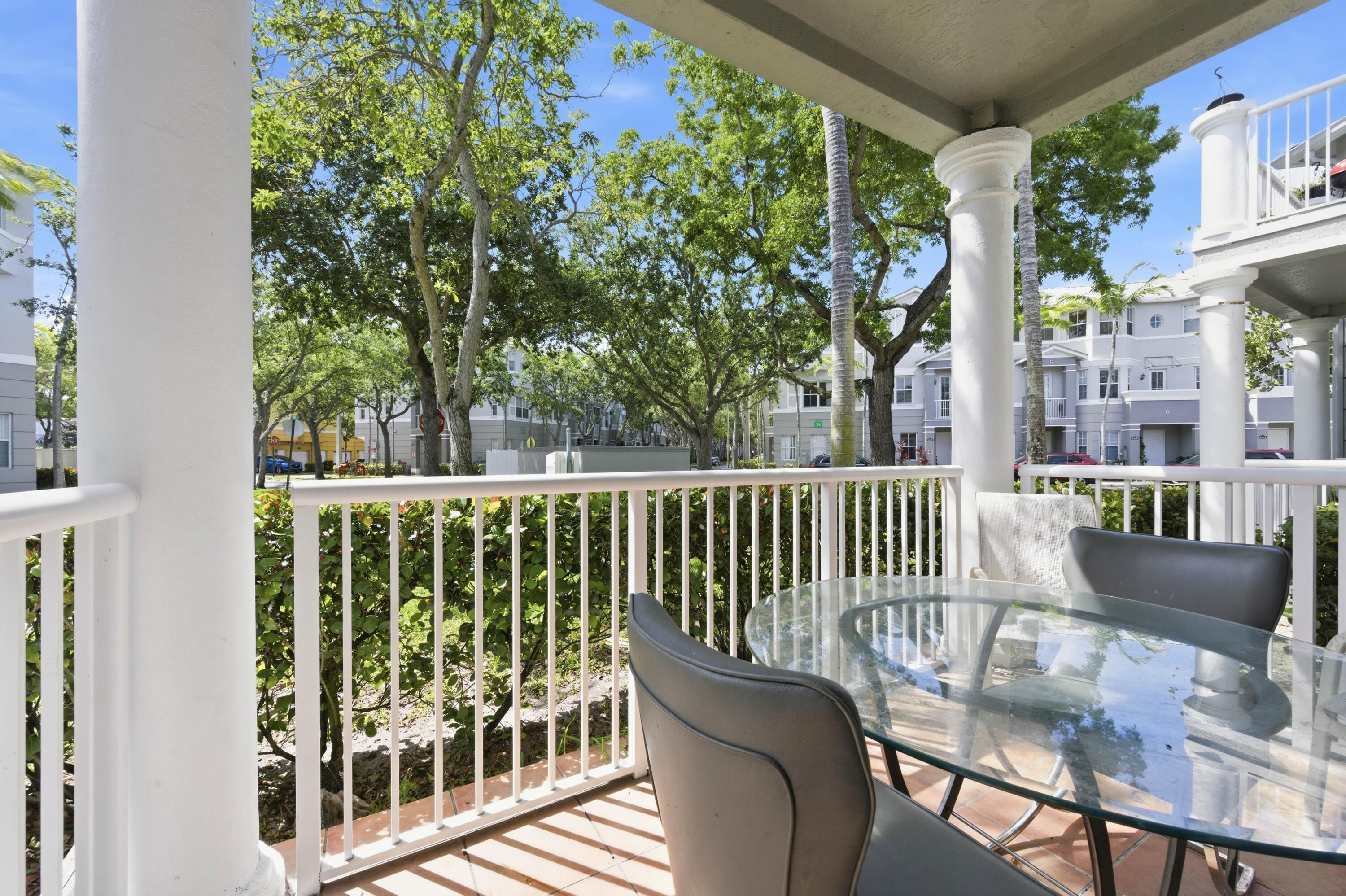 SHOMA COURTYARDS II AT ROYAL PALM CONDOM - Residential