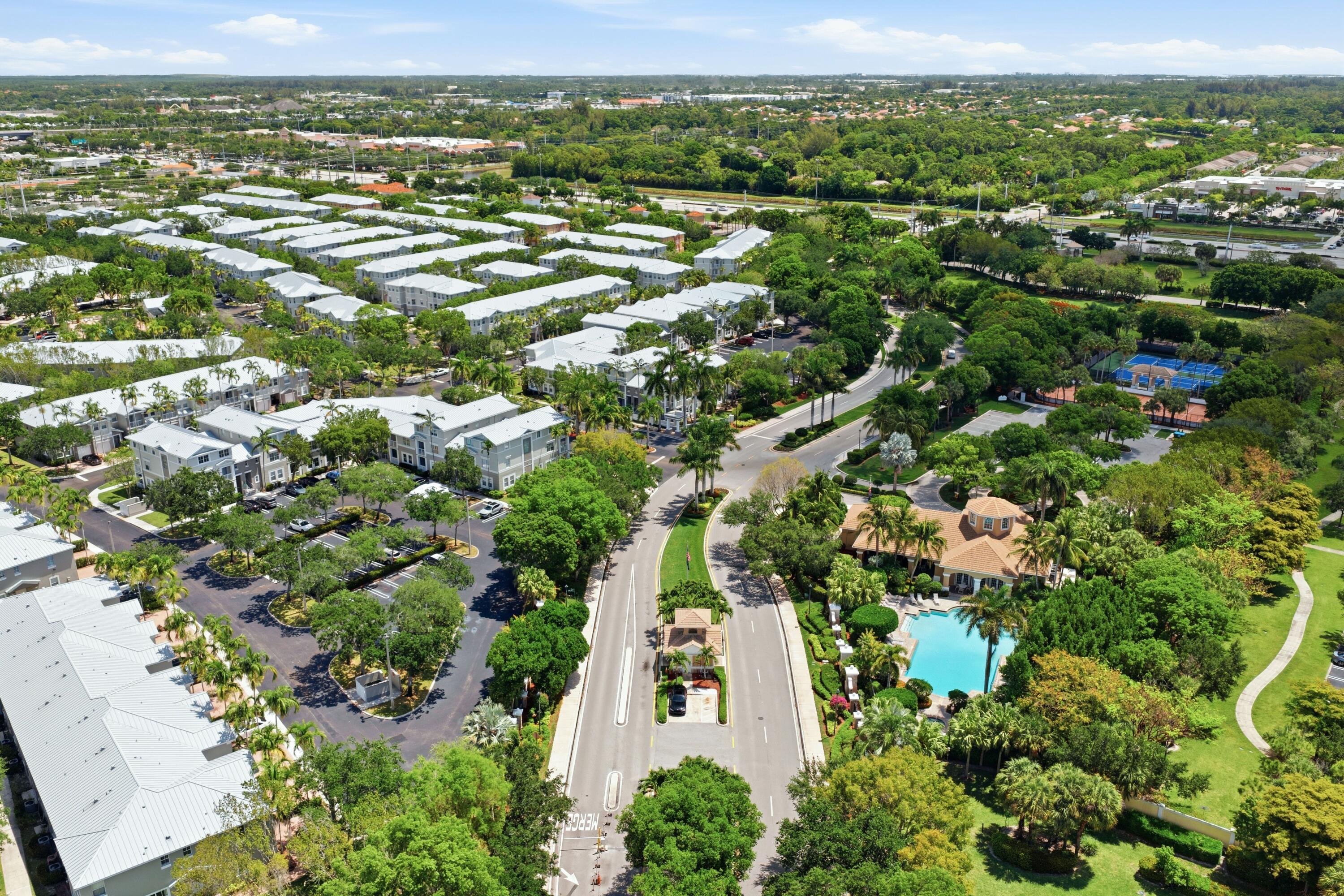 SHOMA COURTYARDS II AT ROYAL PALM CONDOM - Residential