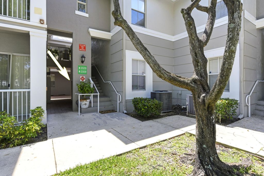 Photo of 2009 Shoma Drive, West Palm Beach, FL 33414 (MLS # B26028907)
