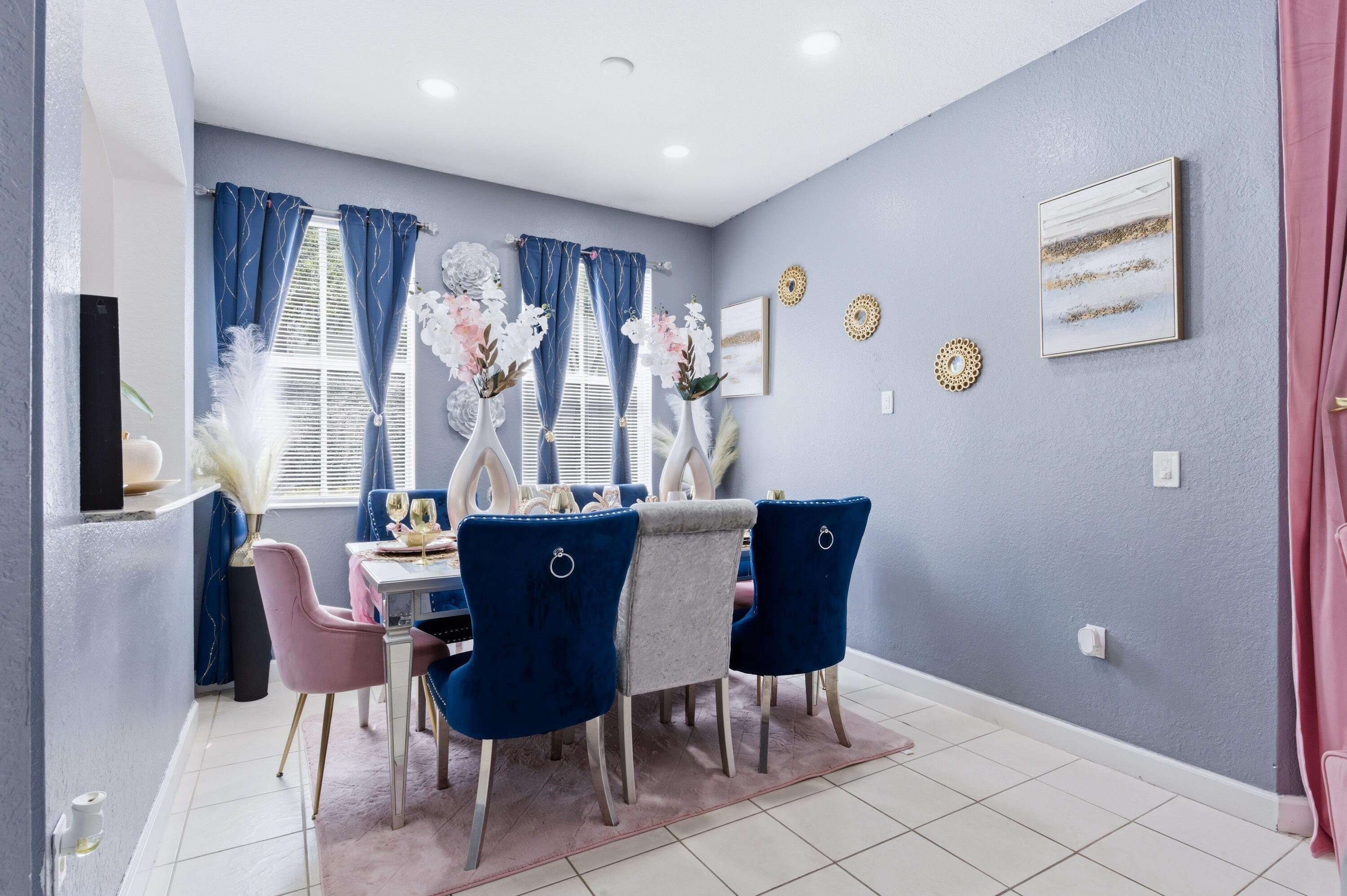 SHOMA COURTYARDS II AT ROYAL PALM CONDOM - Residential