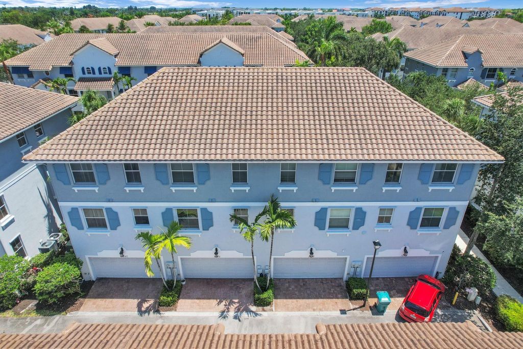 Photo of 1246 Via De Fossi, Boynton Beach, FL 33426 (MLS # R11092894)