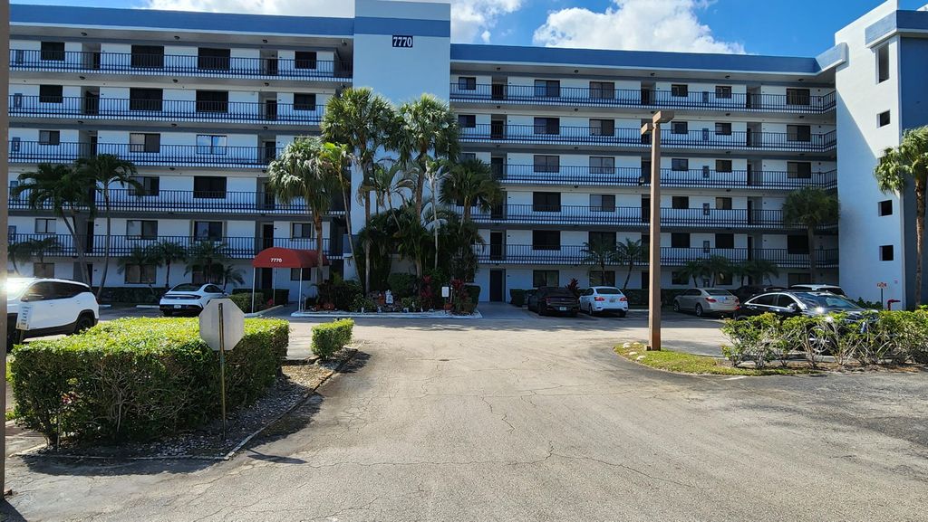 Photo of 7770 Tahiti Lane #306, Lake Worth, FL 33467 (MLS # R11137537)