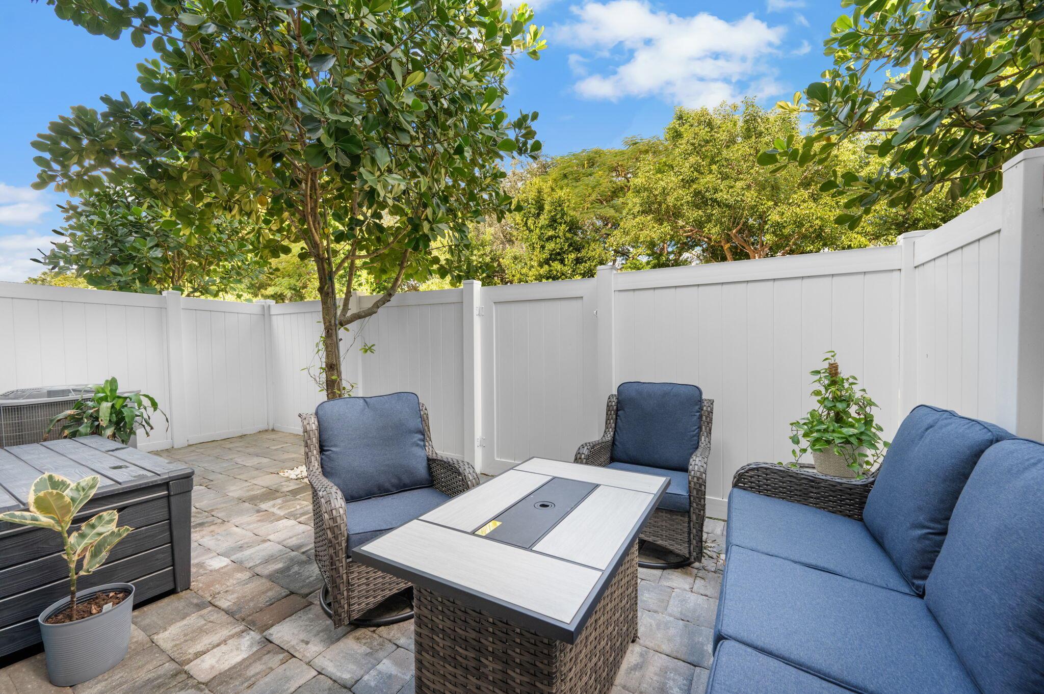 TOWN COMMONS PUD REPLAT - Residential