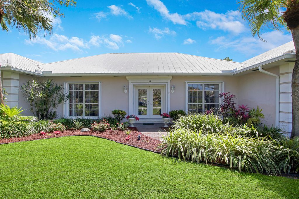 Photo of 22 SE Turtle Creek Drive, Jupiter, FL 33469 (MLS # R10785463)