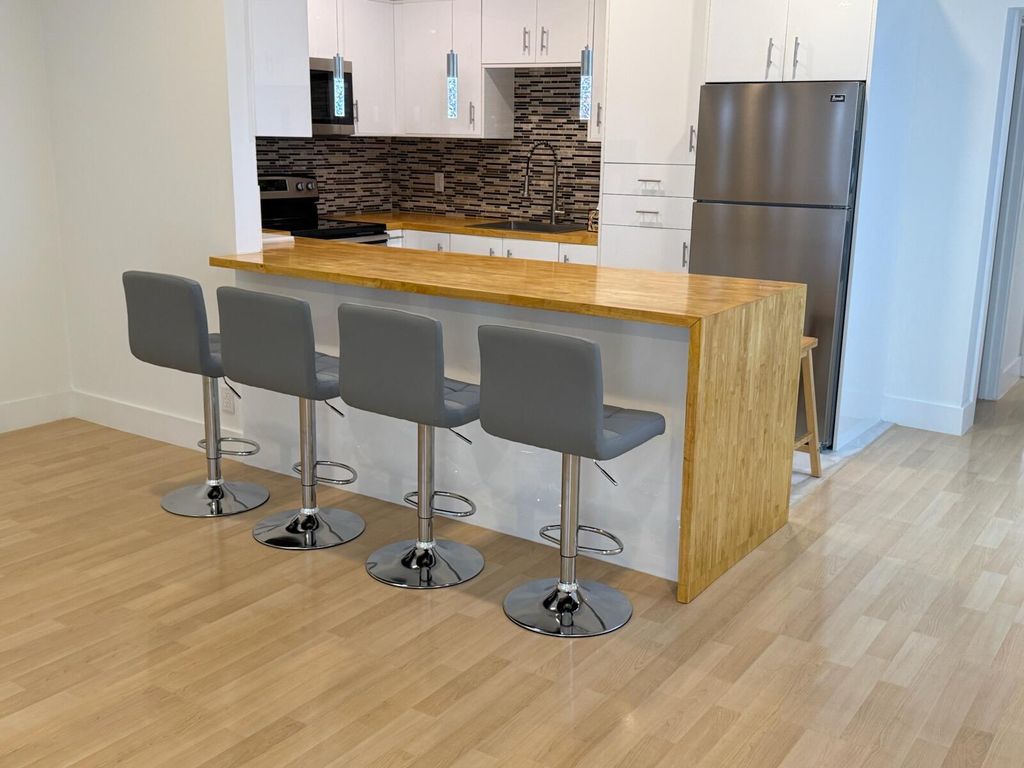 Photo of 116 Salisbury E, West Palm Beach, FL 33417 (MLS # R11157599)