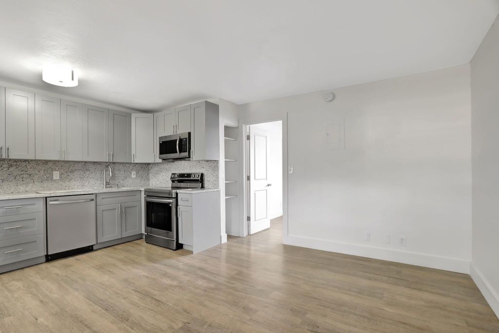 Photo of 5168 NE 6th Avenue #406, Fort Lauderdale, FL 33334 (MLS # F10477515)