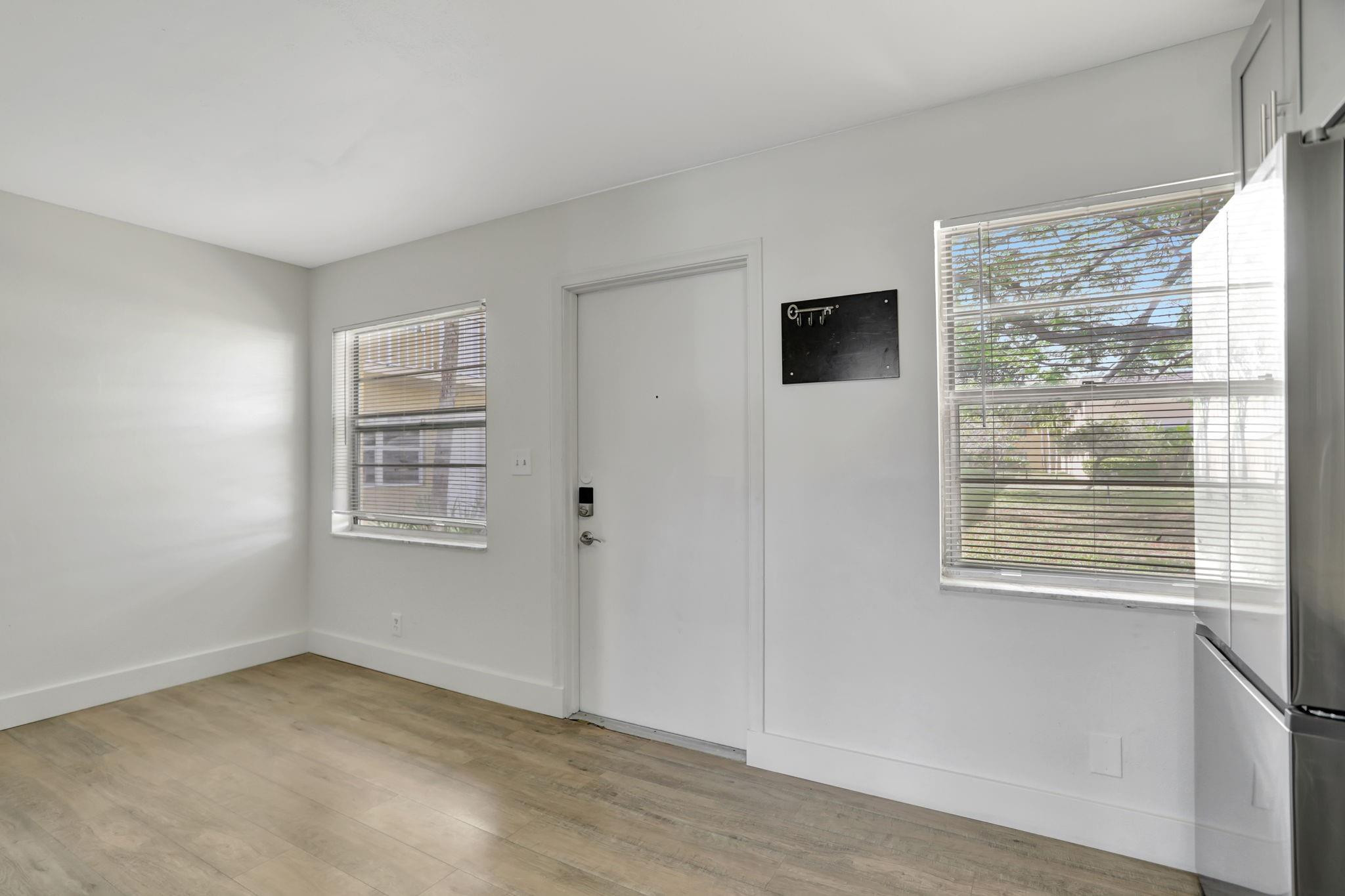 5168 NE 6th Avenue 406