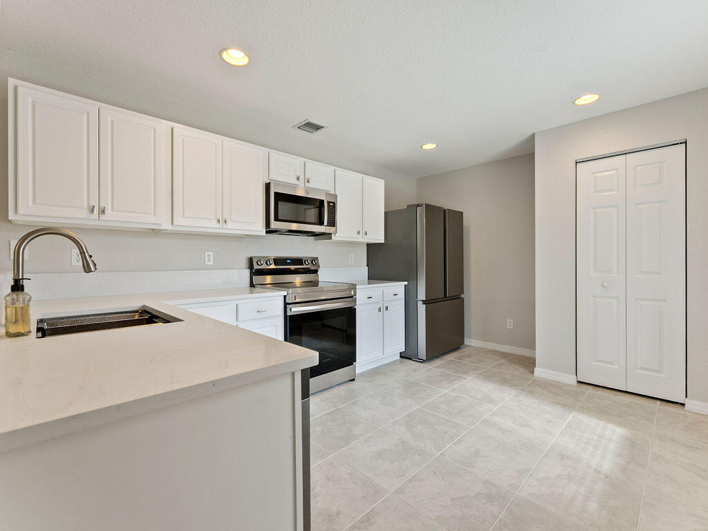 VEROLAGO PHASE 3 - Residential