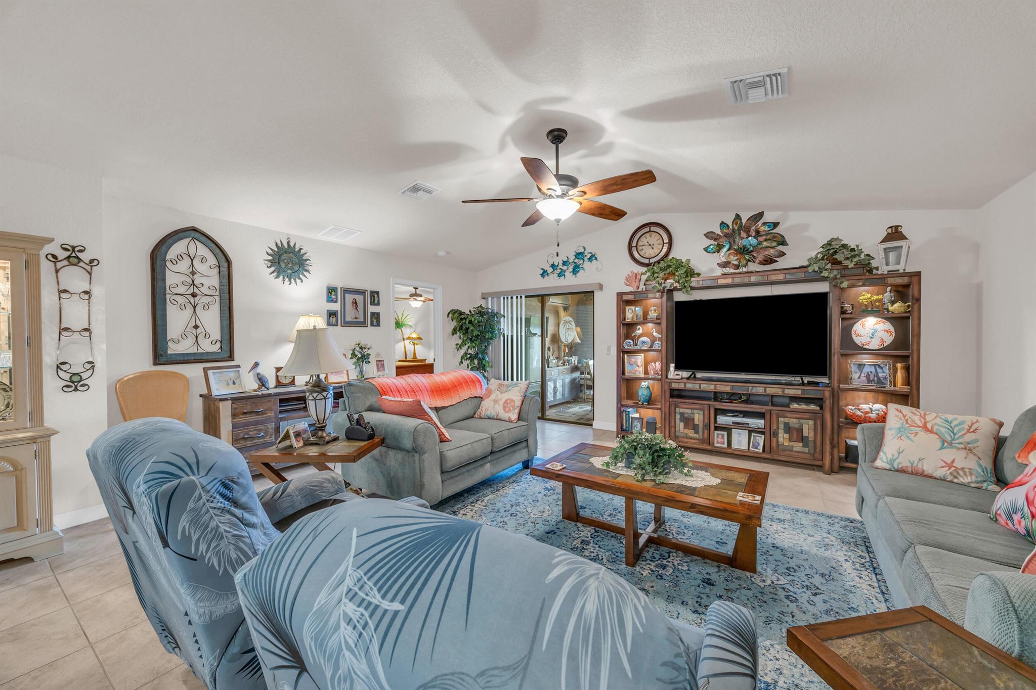 SPANISH LAKES FAIRWAYS LE - Residential