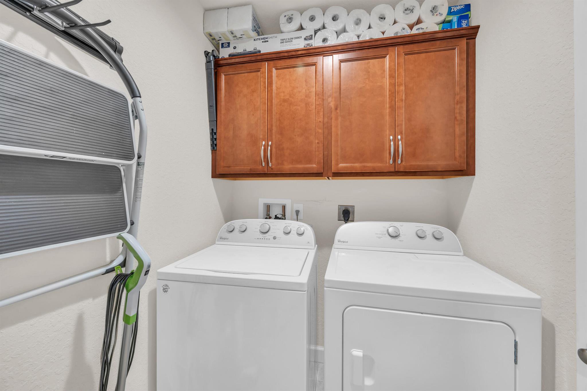 SPANISH LAKES FAIRWAYS LE - Residential