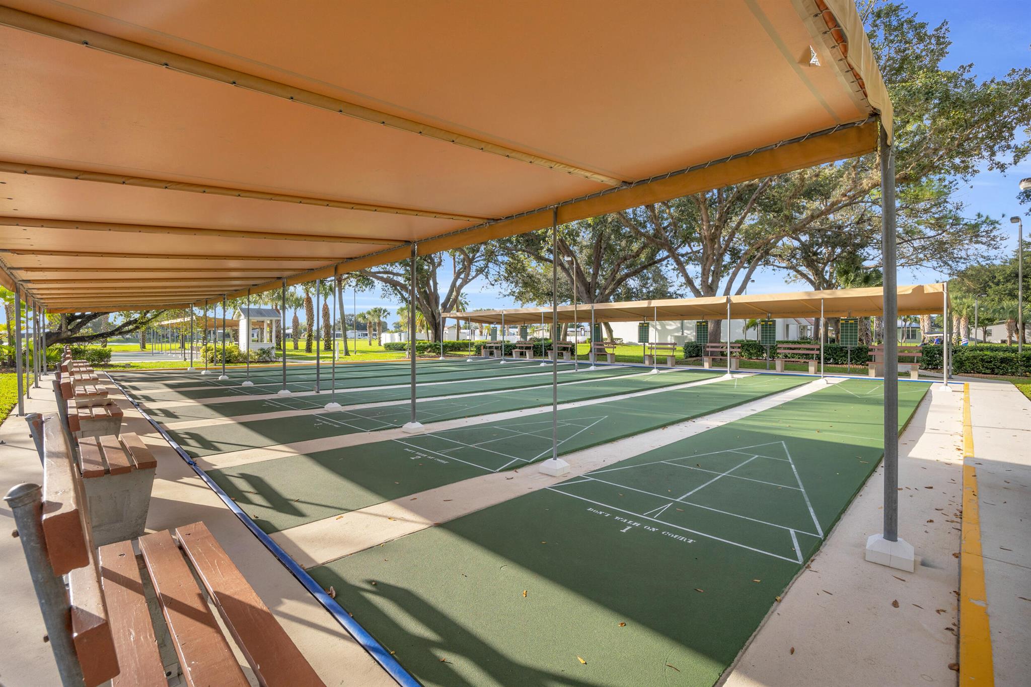 SPANISH LAKES FAIRWAYS LE - Residential