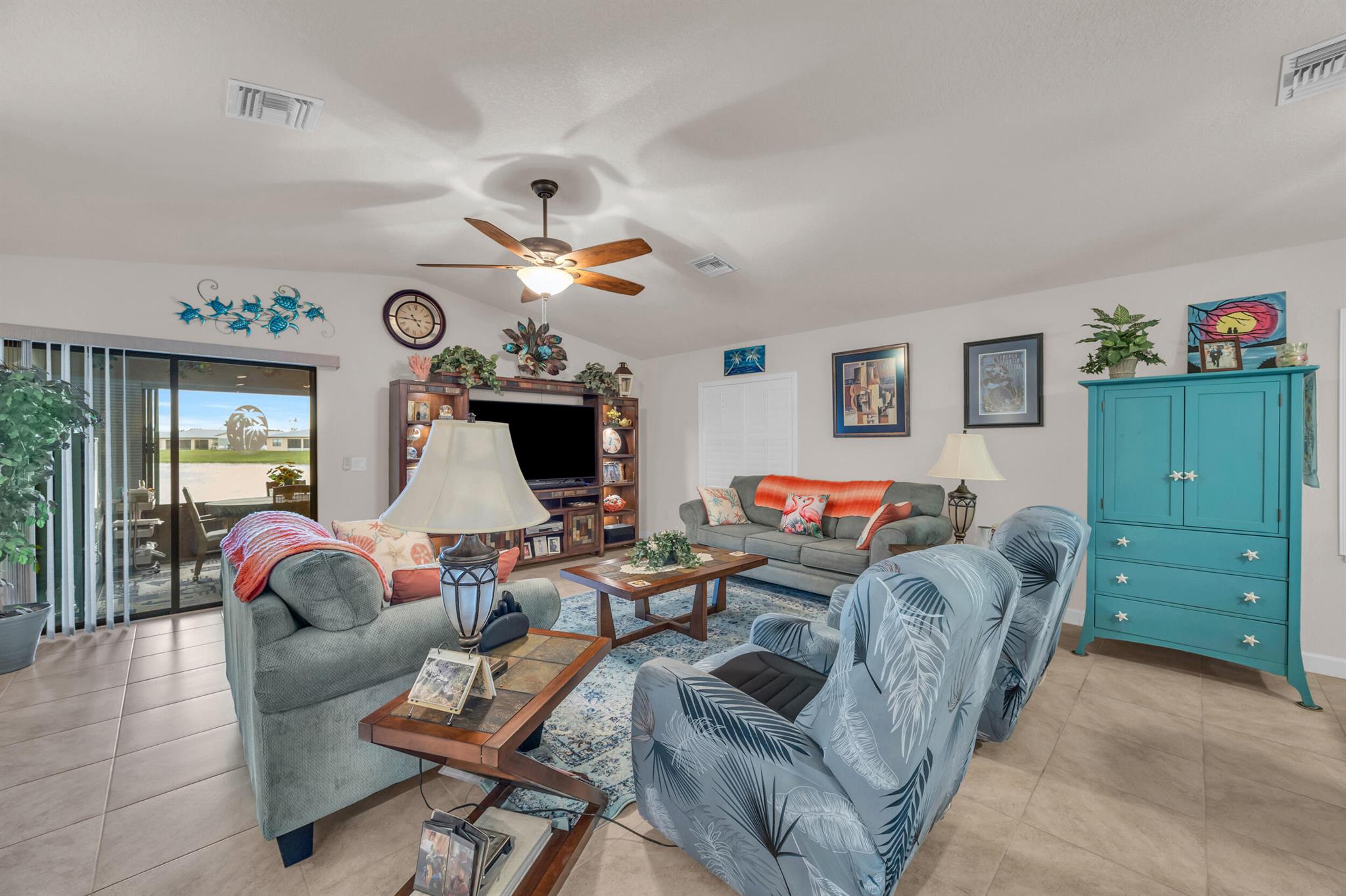 SPANISH LAKES FAIRWAYS LE - Residential