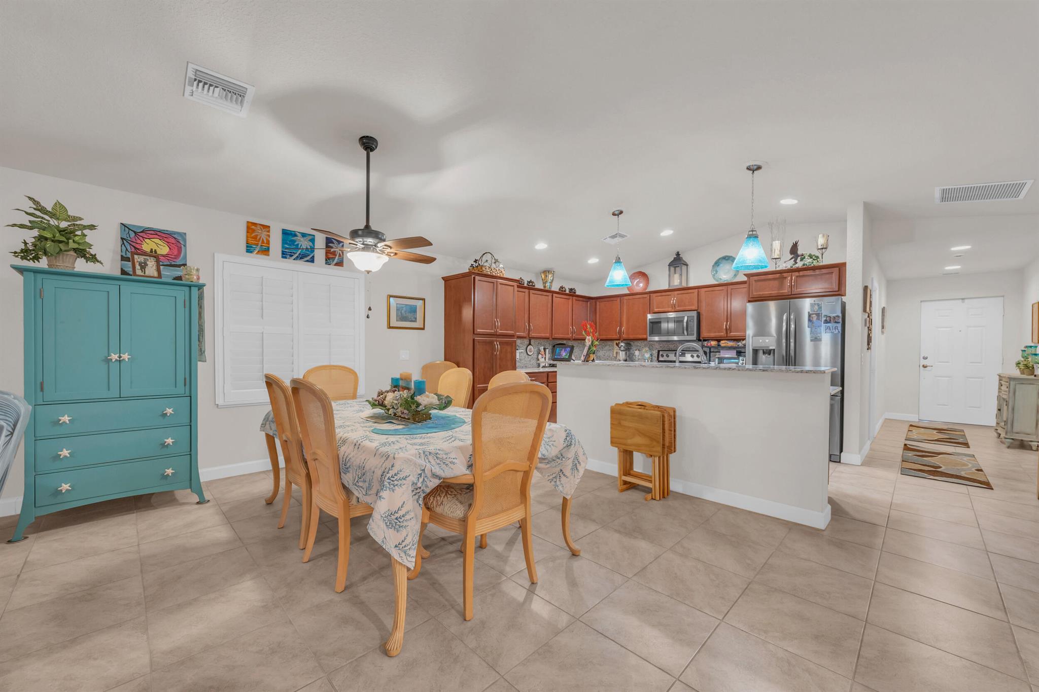 SPANISH LAKES FAIRWAYS LE - Residential