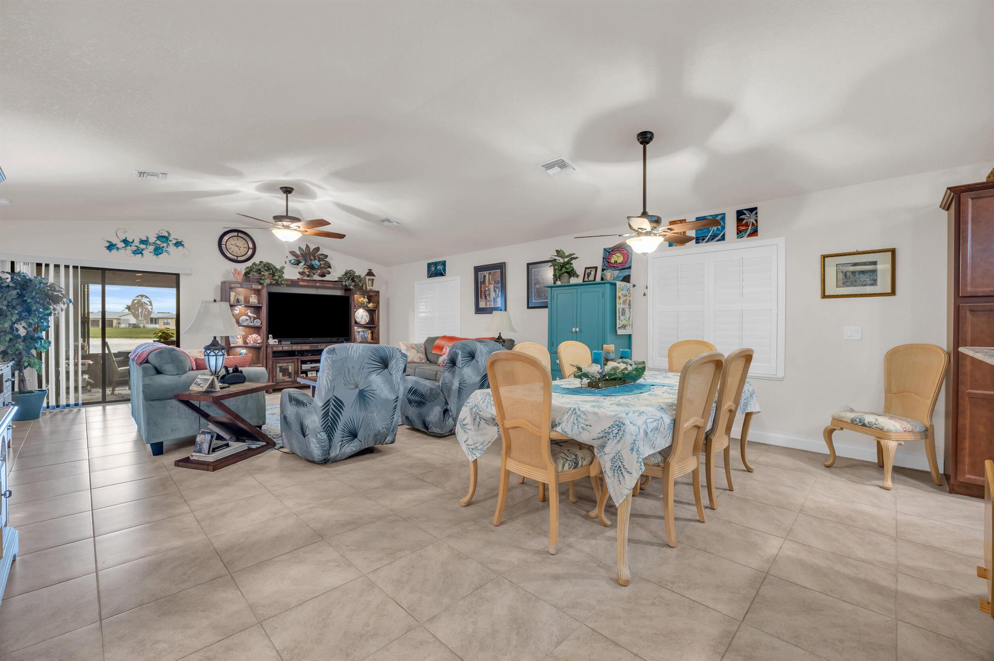 SPANISH LAKES FAIRWAYS LE - Residential