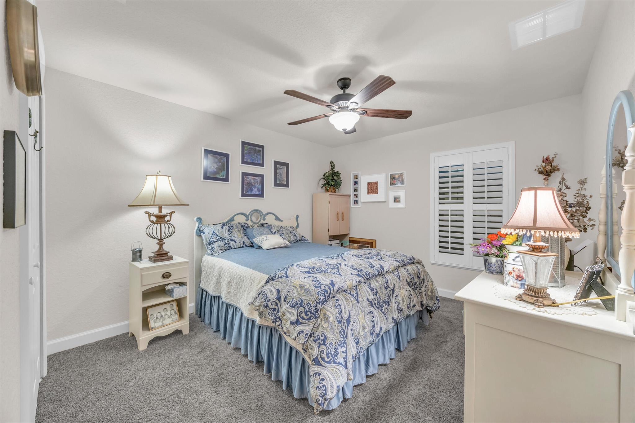 SPANISH LAKES FAIRWAYS LE - Residential