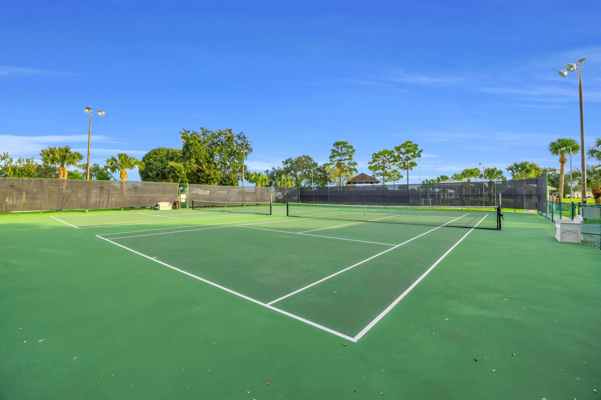 SPANISH LAKES FAIRWAYS LE - Residential