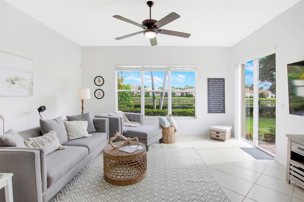 Photo of 106 Isle Verde Way Way, Palm Beach Gardens, FL 33418 (MLS # R10800059)