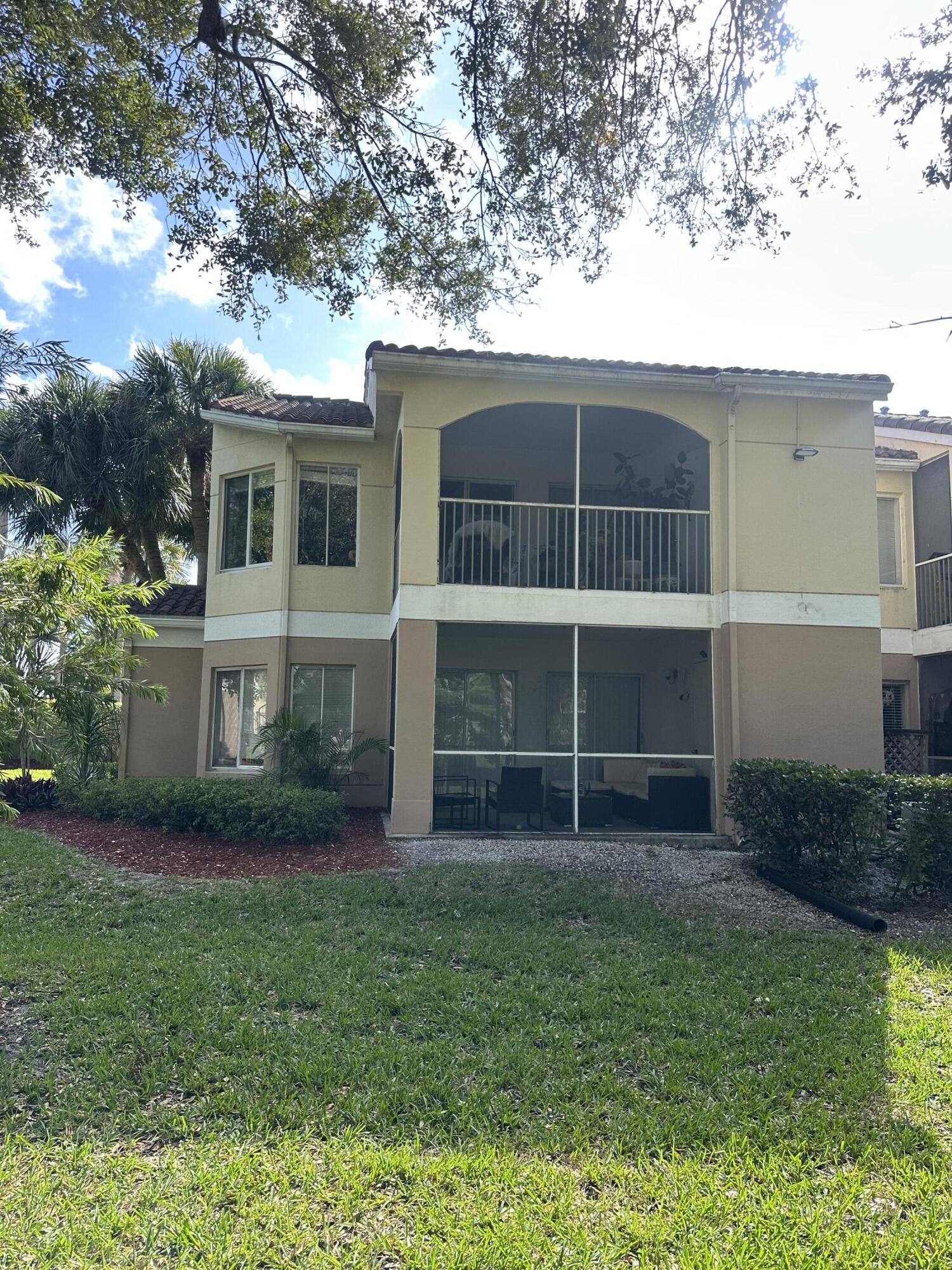 815 W Boynton Beach Boulevard 13-206