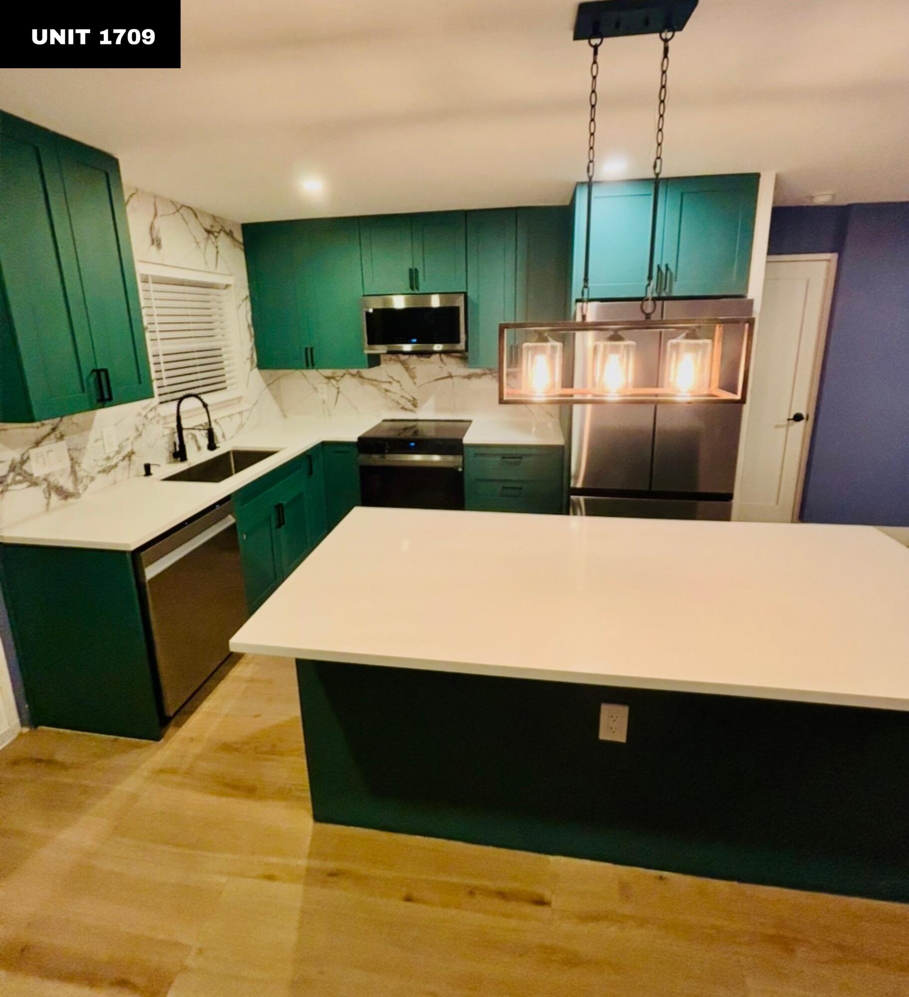 OSCEOLA PARK / River Oaks - Residential Income