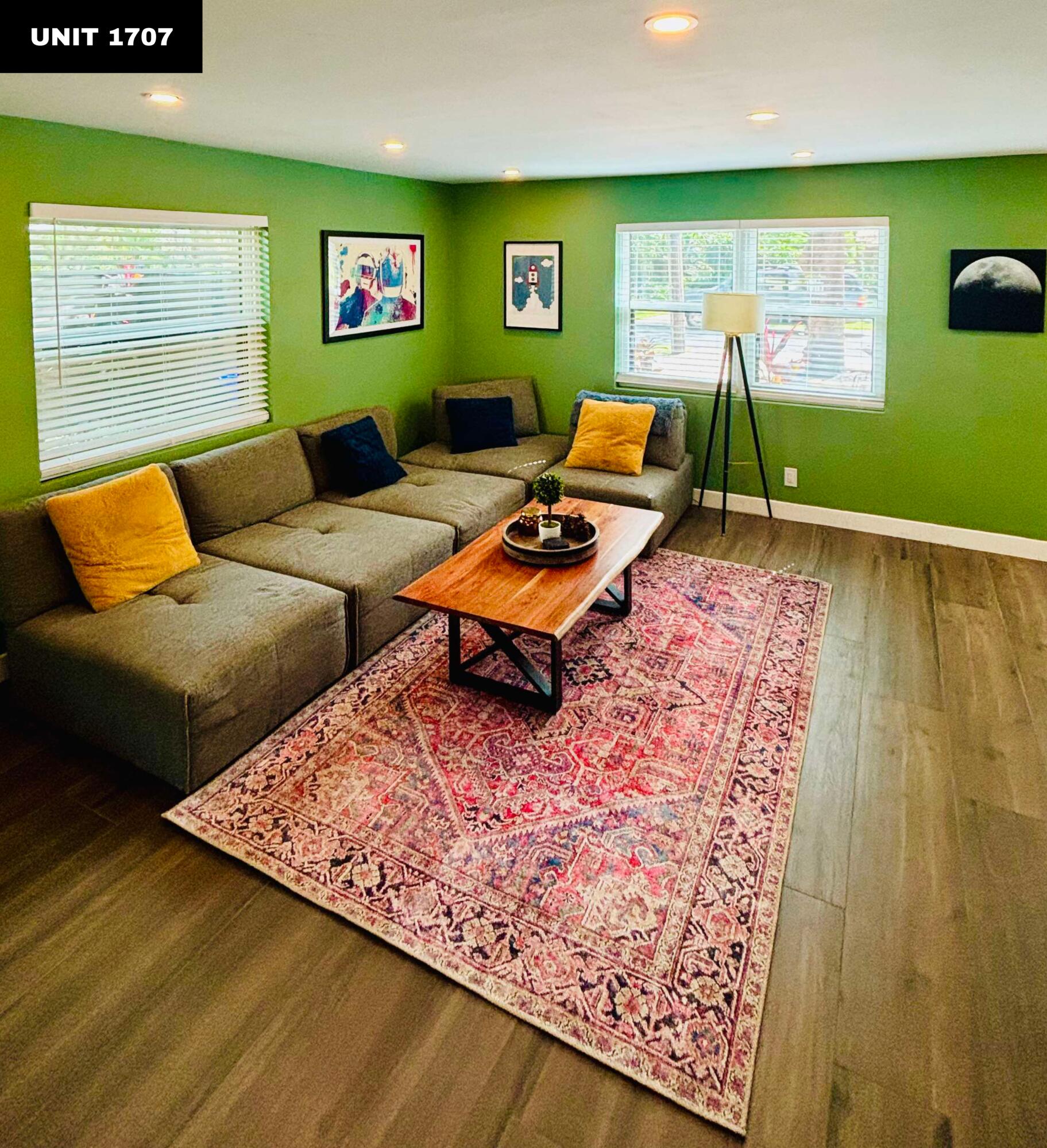 OSCEOLA PARK / River Oaks - Residential Income